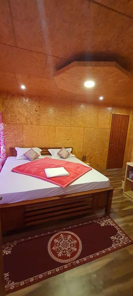 Homestay Mani's Woodhouse Ooty