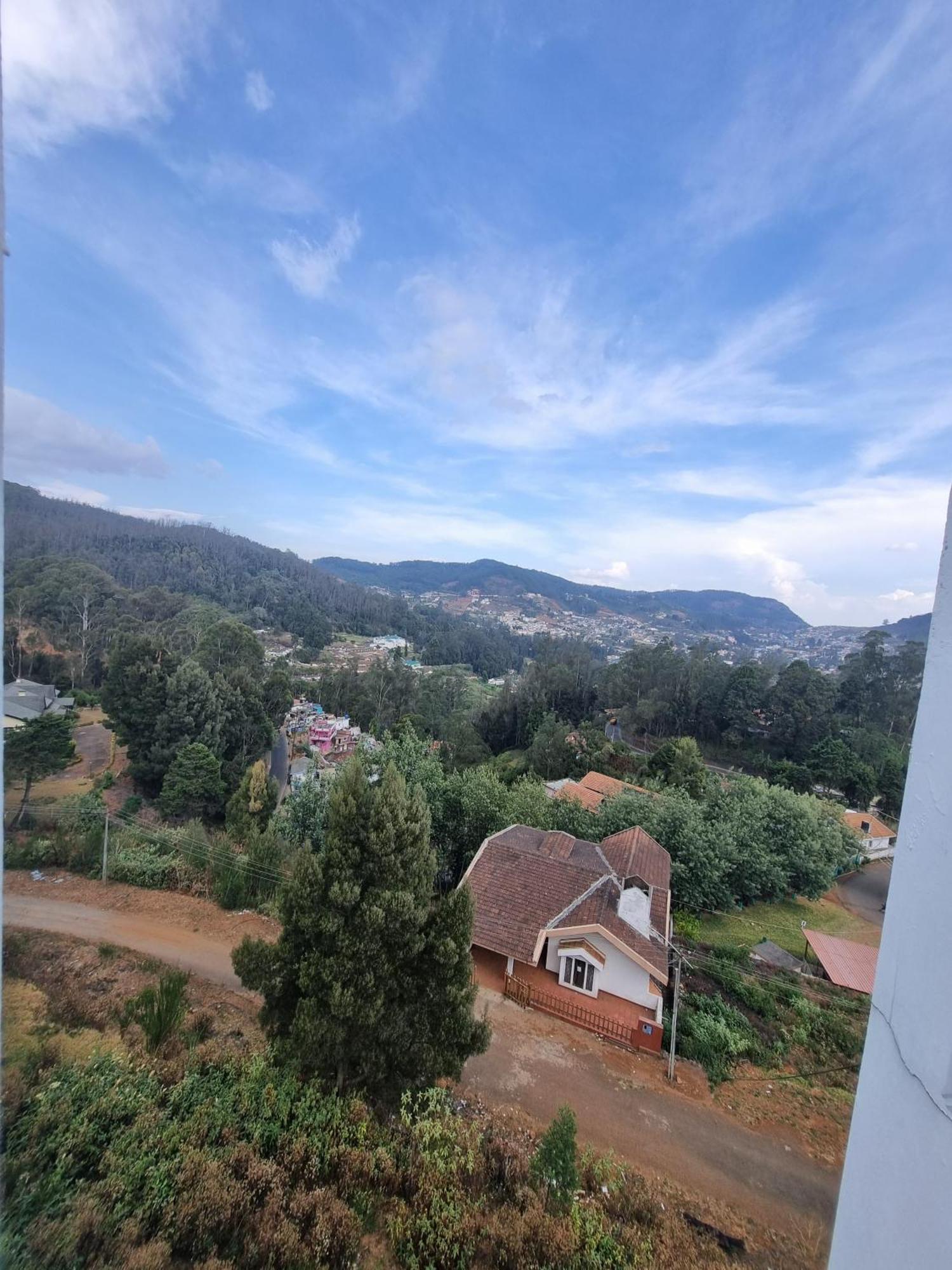 Bon Sejour Hill View & * Ooty
