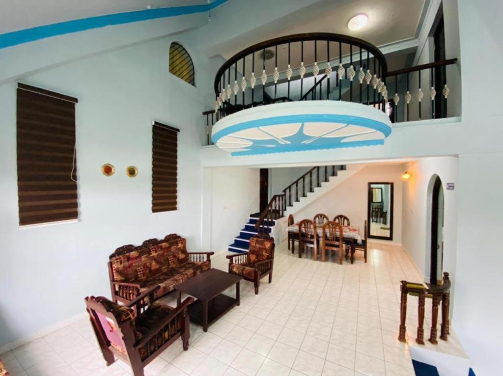 Hotel Bob Leisure