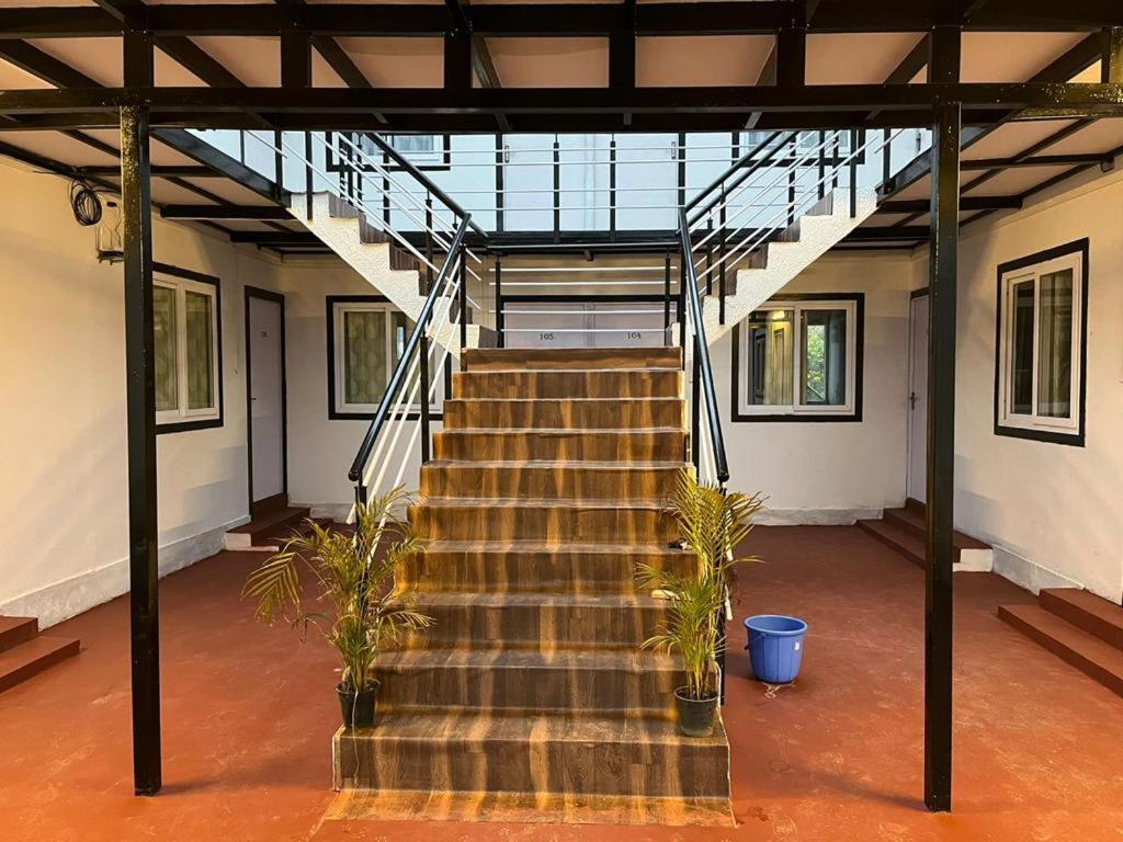 Hostel Prabhus Place