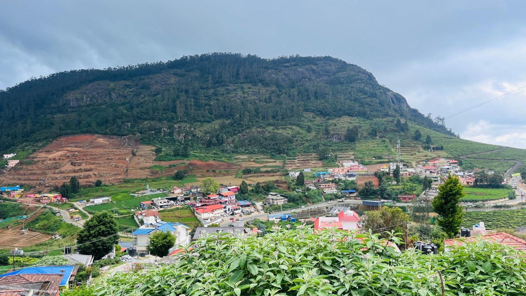 Homestay Away From - 4 - In Ooty, *