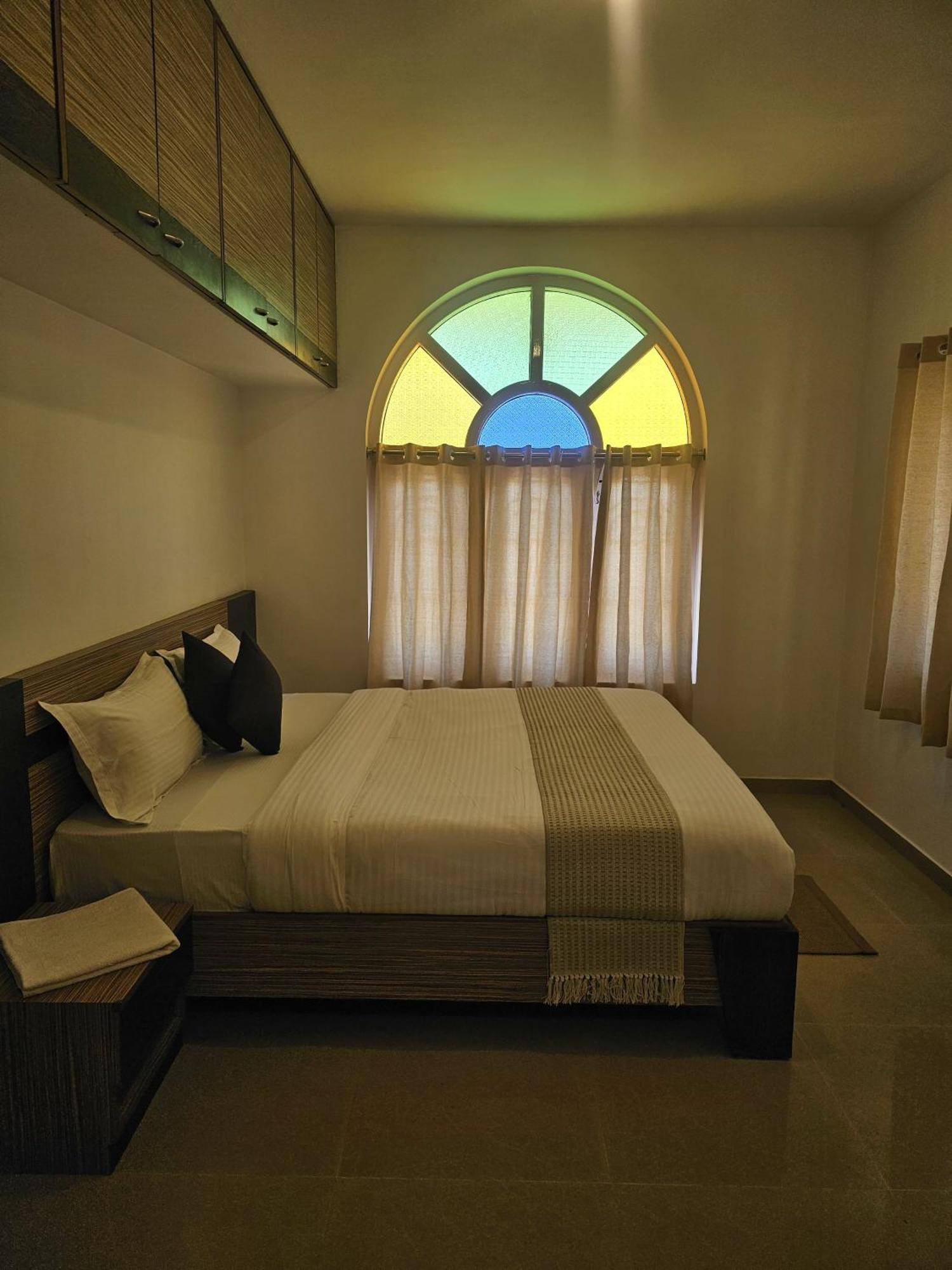 Hestia 3bhk Apartment *