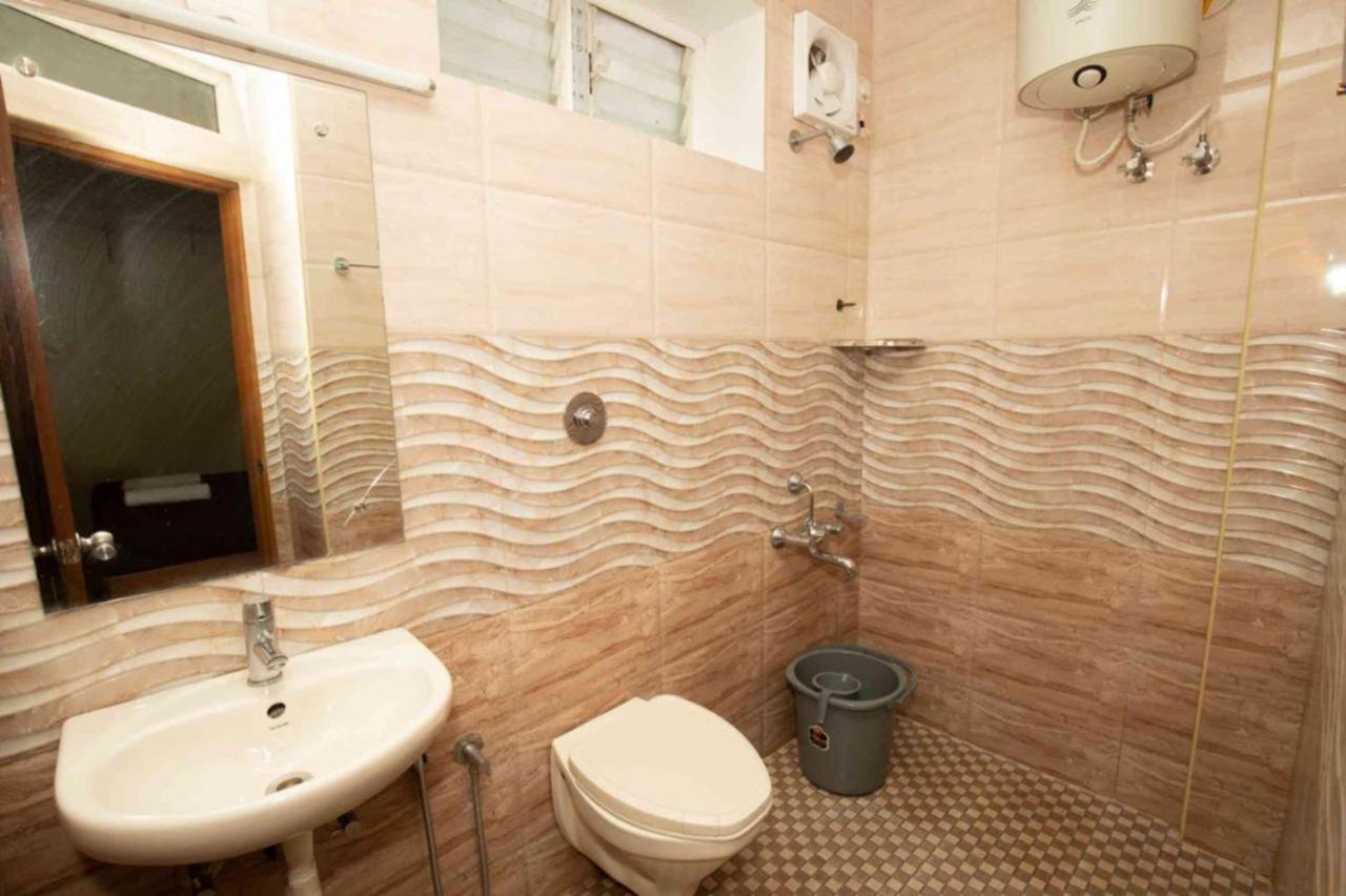 Hotel Lazo Silver , Ooty