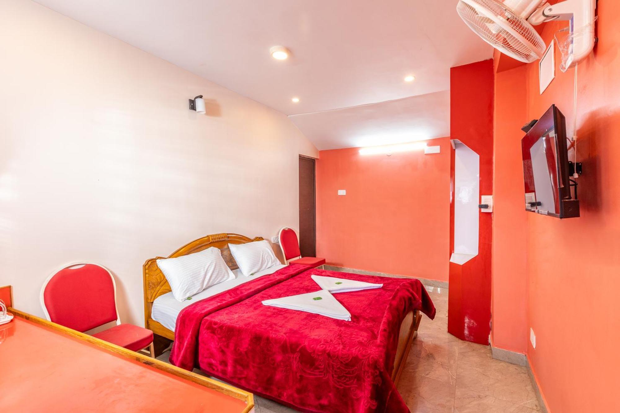 Sv Residency Hotel *