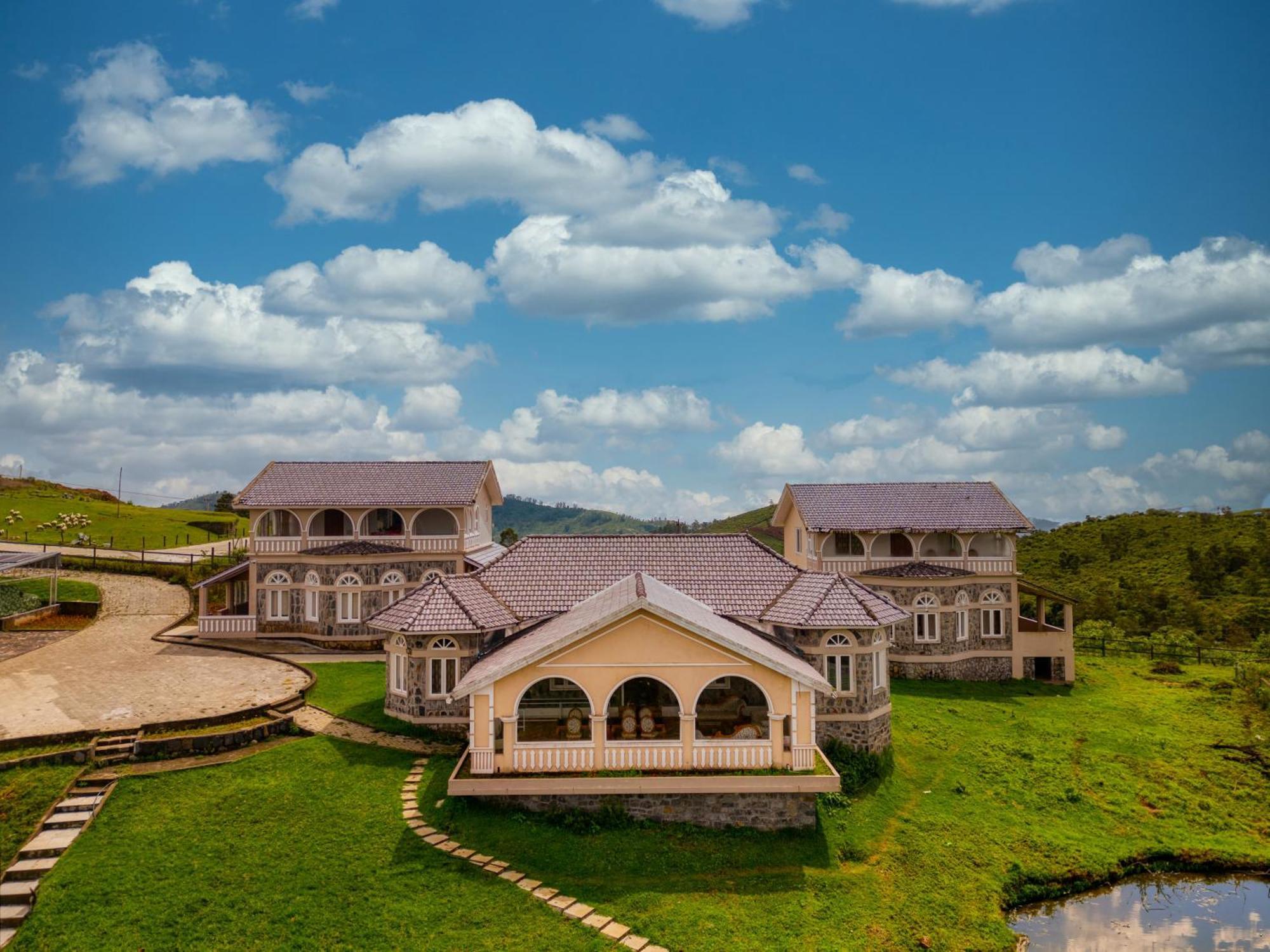 Emerald By Voye Homes , Italian Luxury Near Emerald *