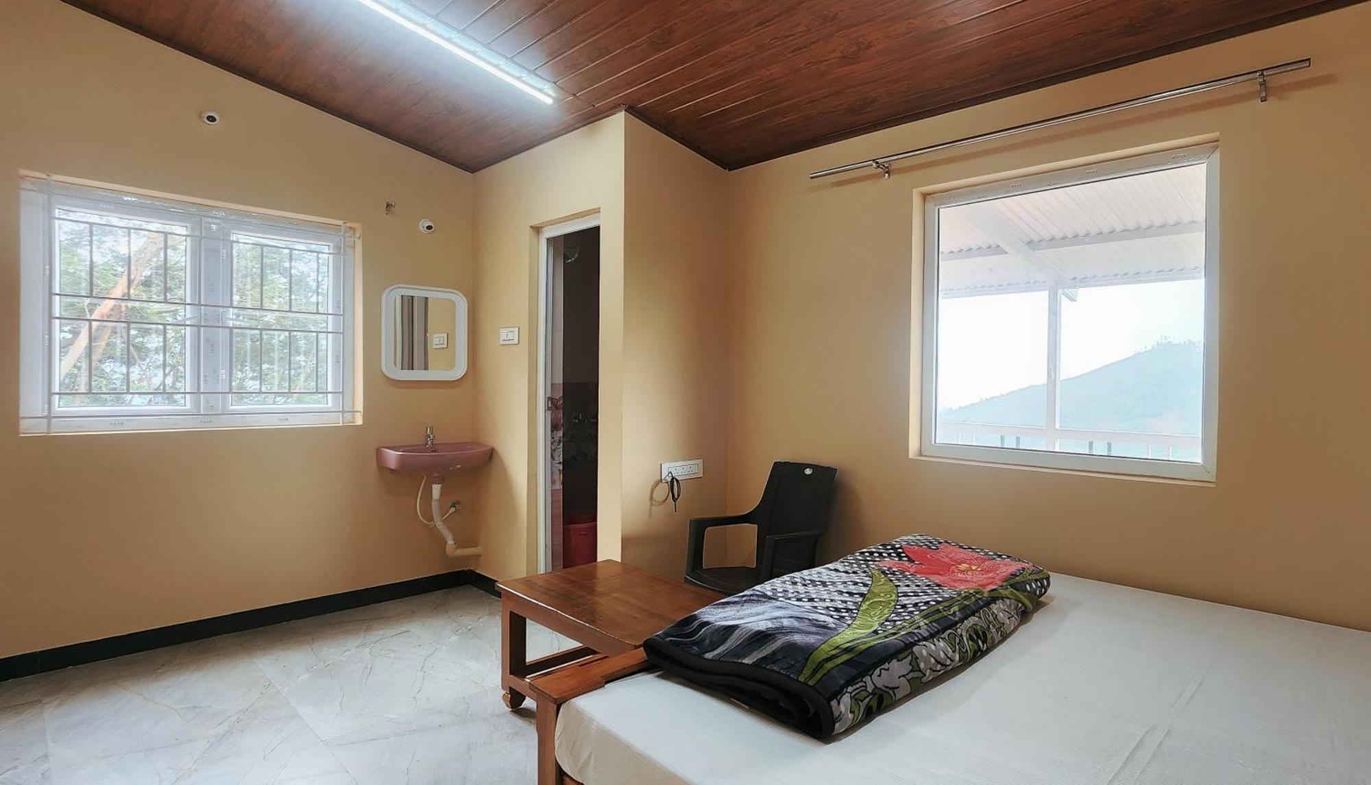 Heath Cote Homestay *