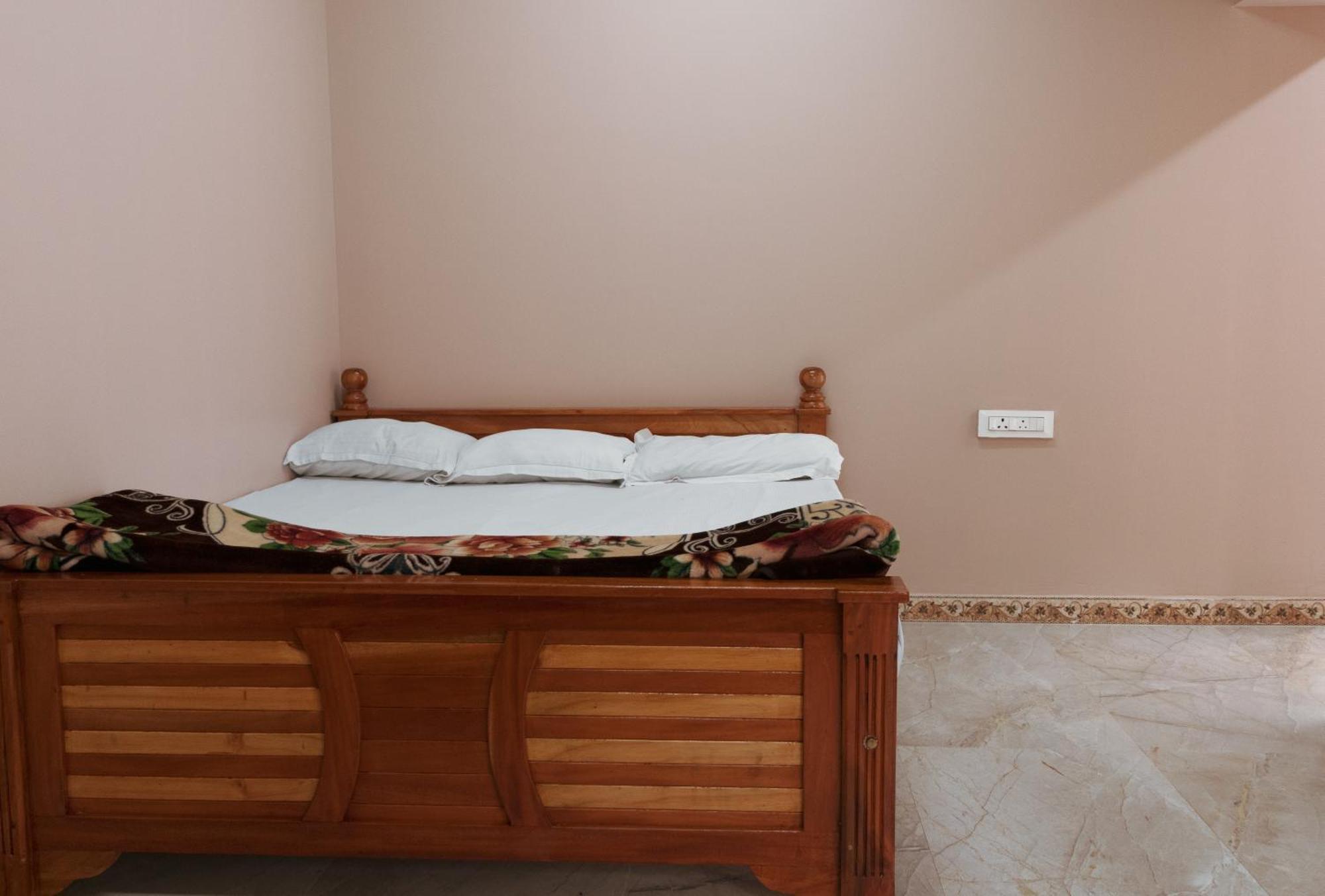 Heath Cote Homestay *