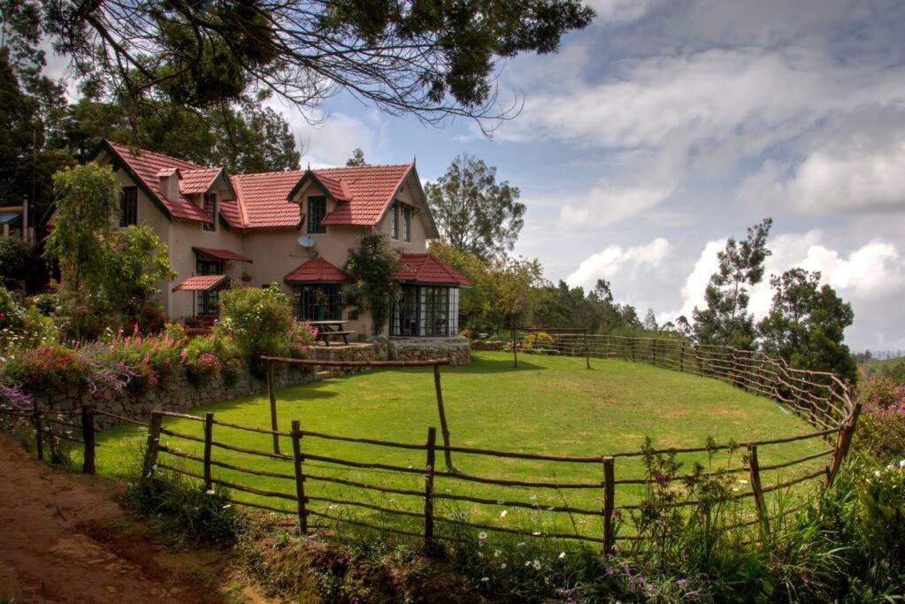 Stumpfields Bed & Breakfast *