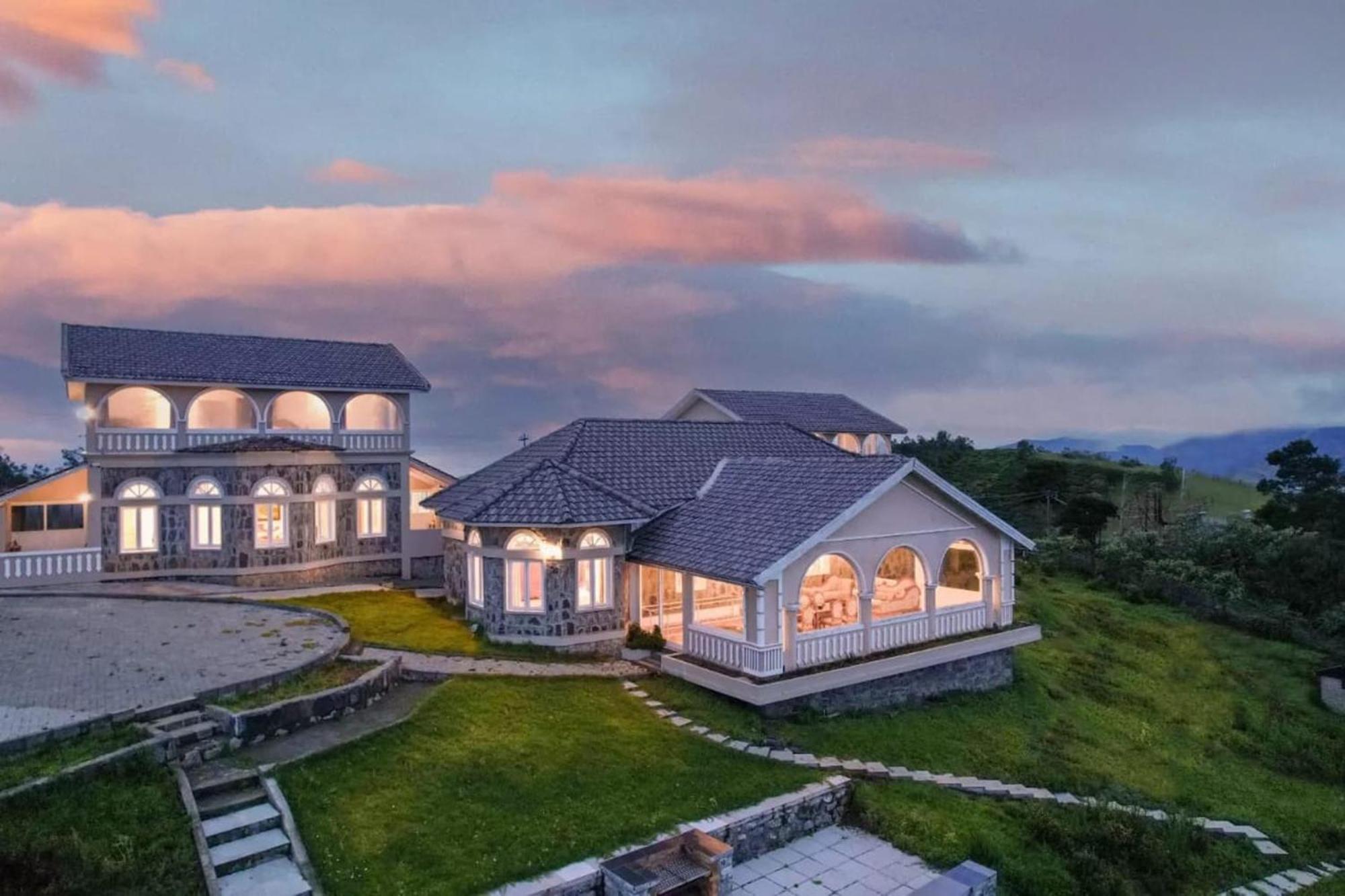 Emerald By Voye Homes , Italian Luxury Near Emerald