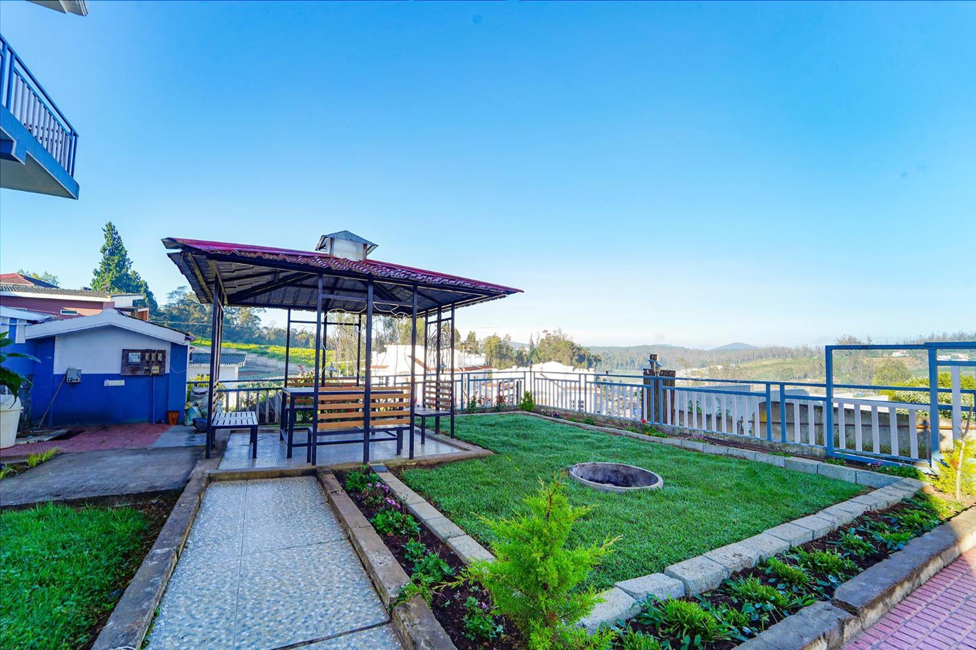 Fabhotel Bala Garden Hotel