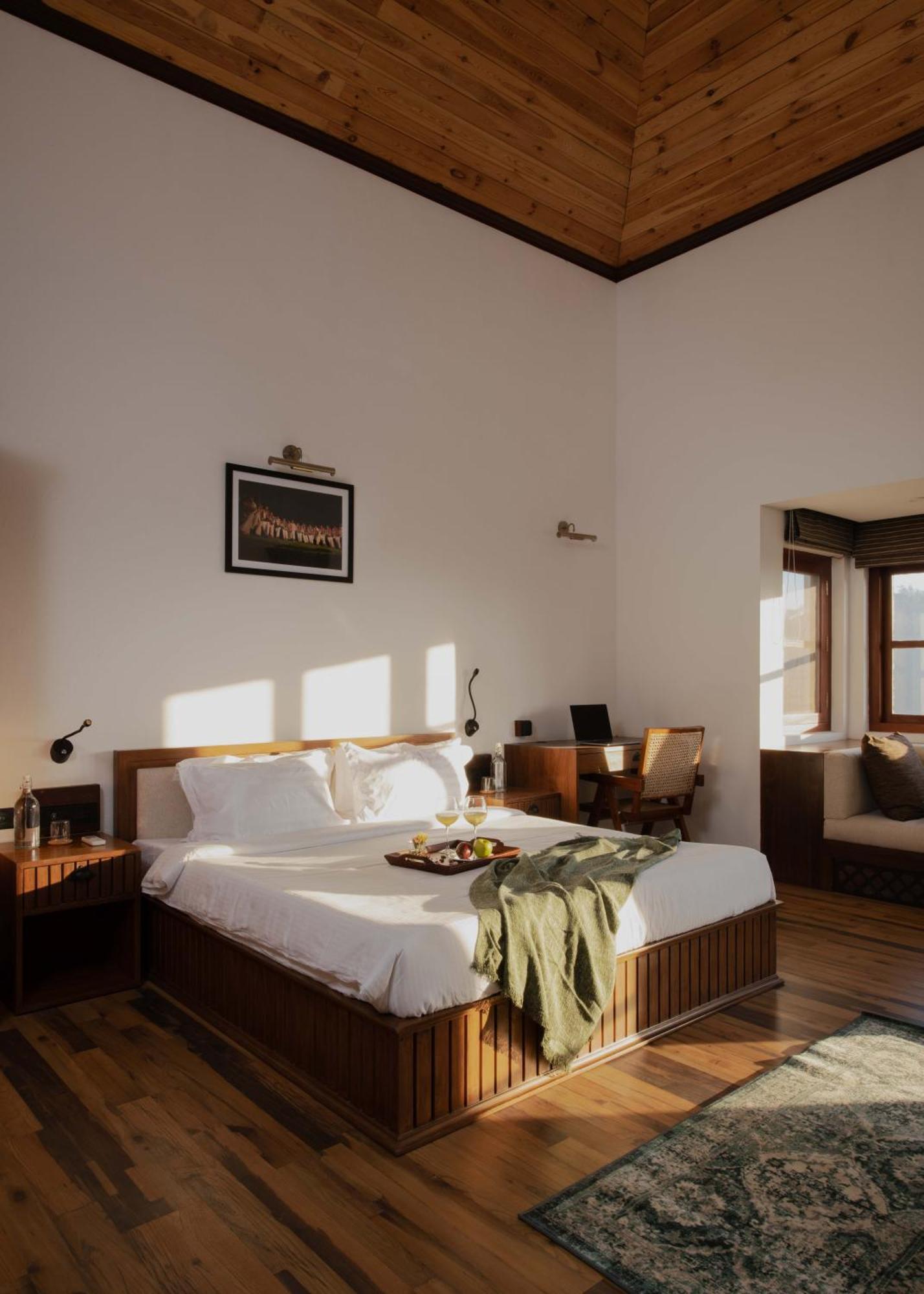 House Of Joy By Luxunlock * Ooty