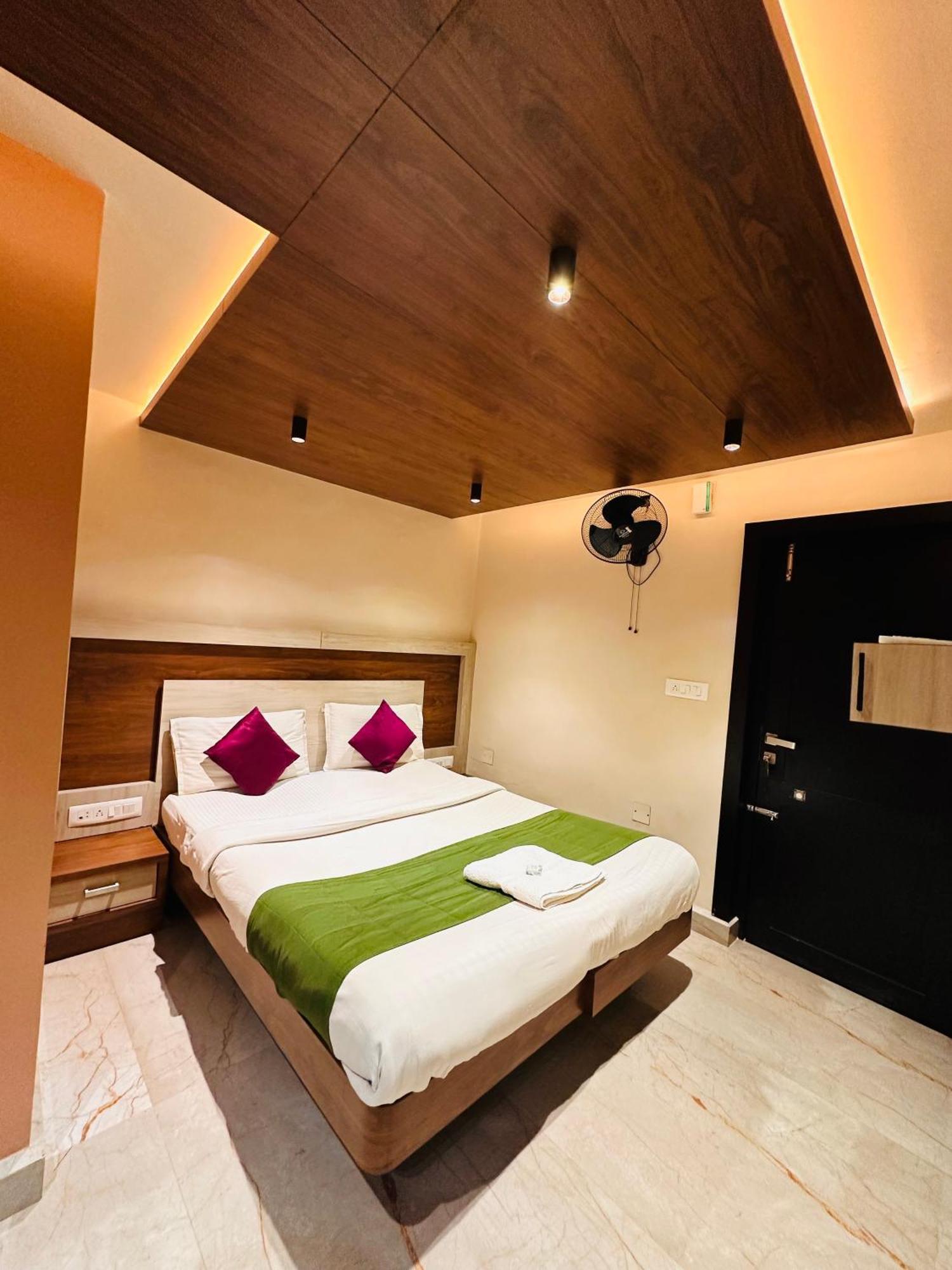 Hotel Palace Ooty