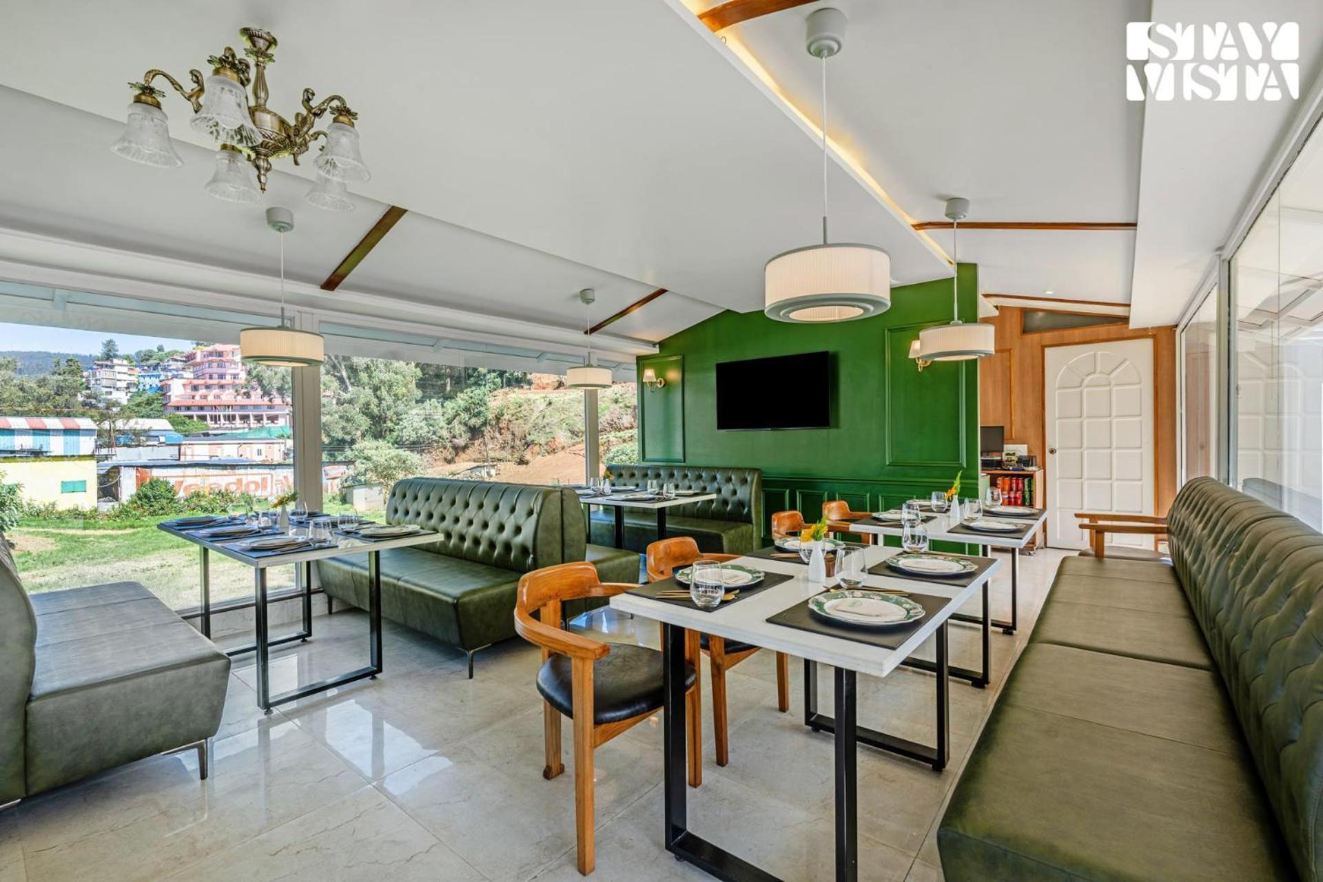 Villa Stayvista At Tiverton - Lawn, Bbq, Heater