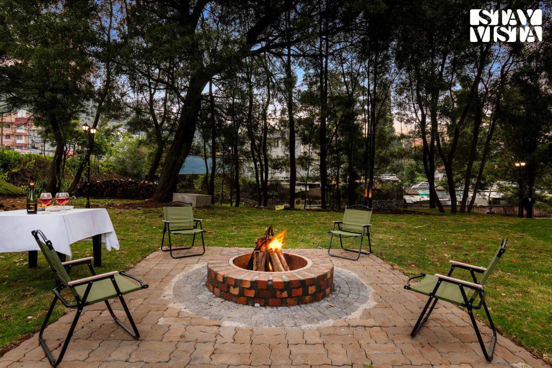 Stayvista At Tiverton - Lawn, Bbq, Heater Villa