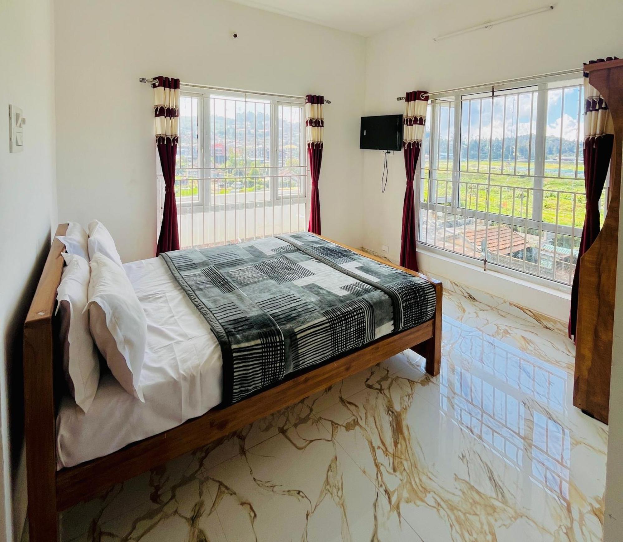 Hotel Sri Hari Shrinivas Residency *