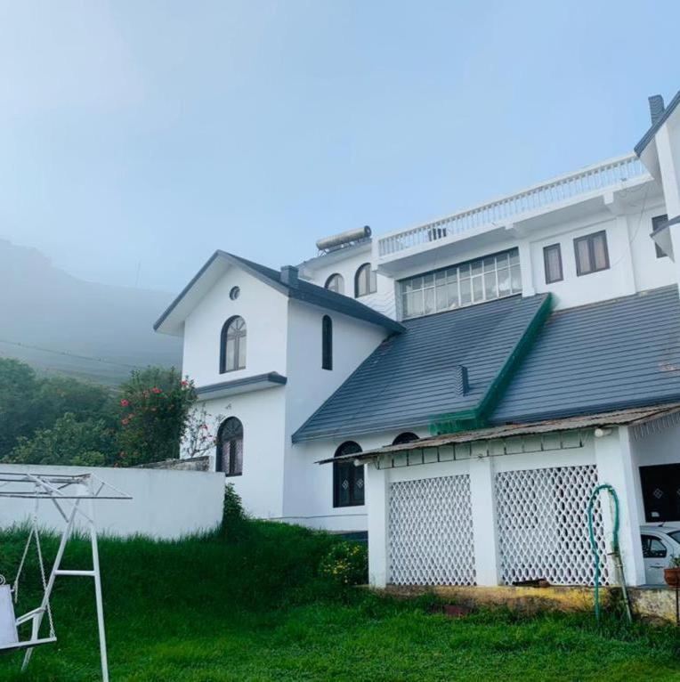 White Legacy Bed & Breakfast *
