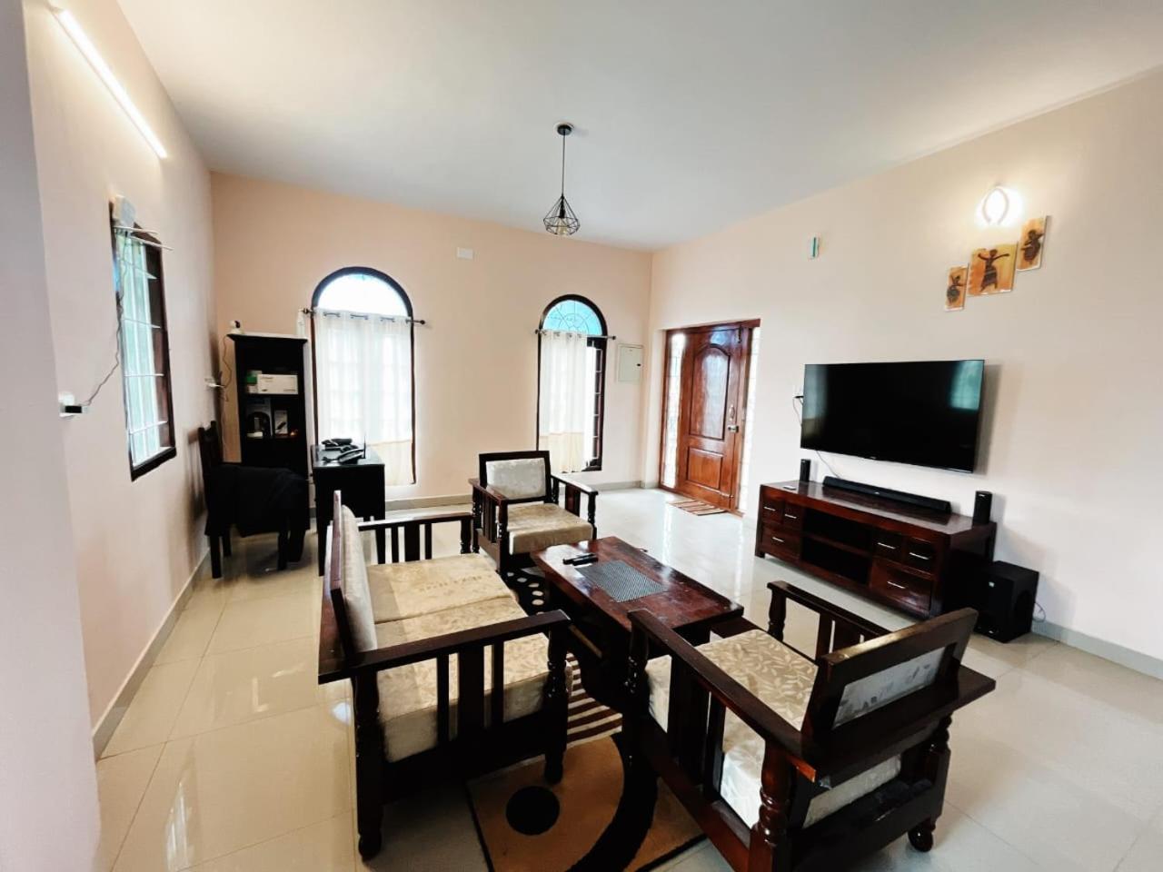Hilltown Holiday's Holiday home Ooty