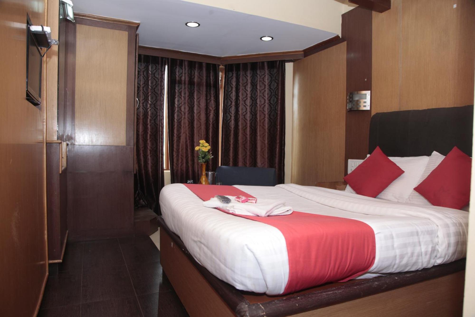 Shiv Shanthi Moorthi Hospitality * Ooty