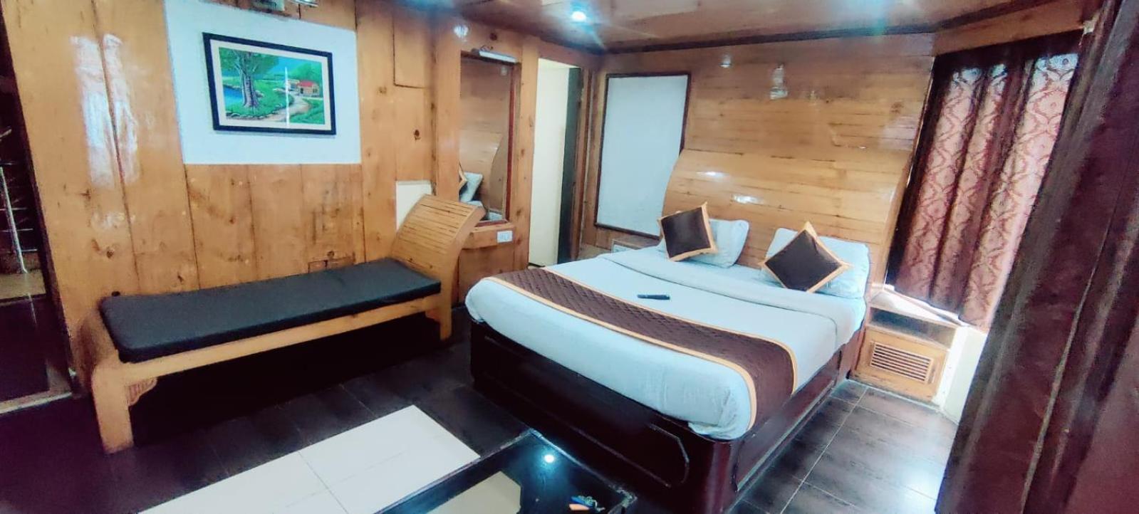 Shiv Shanthi Moorthi Hospitality