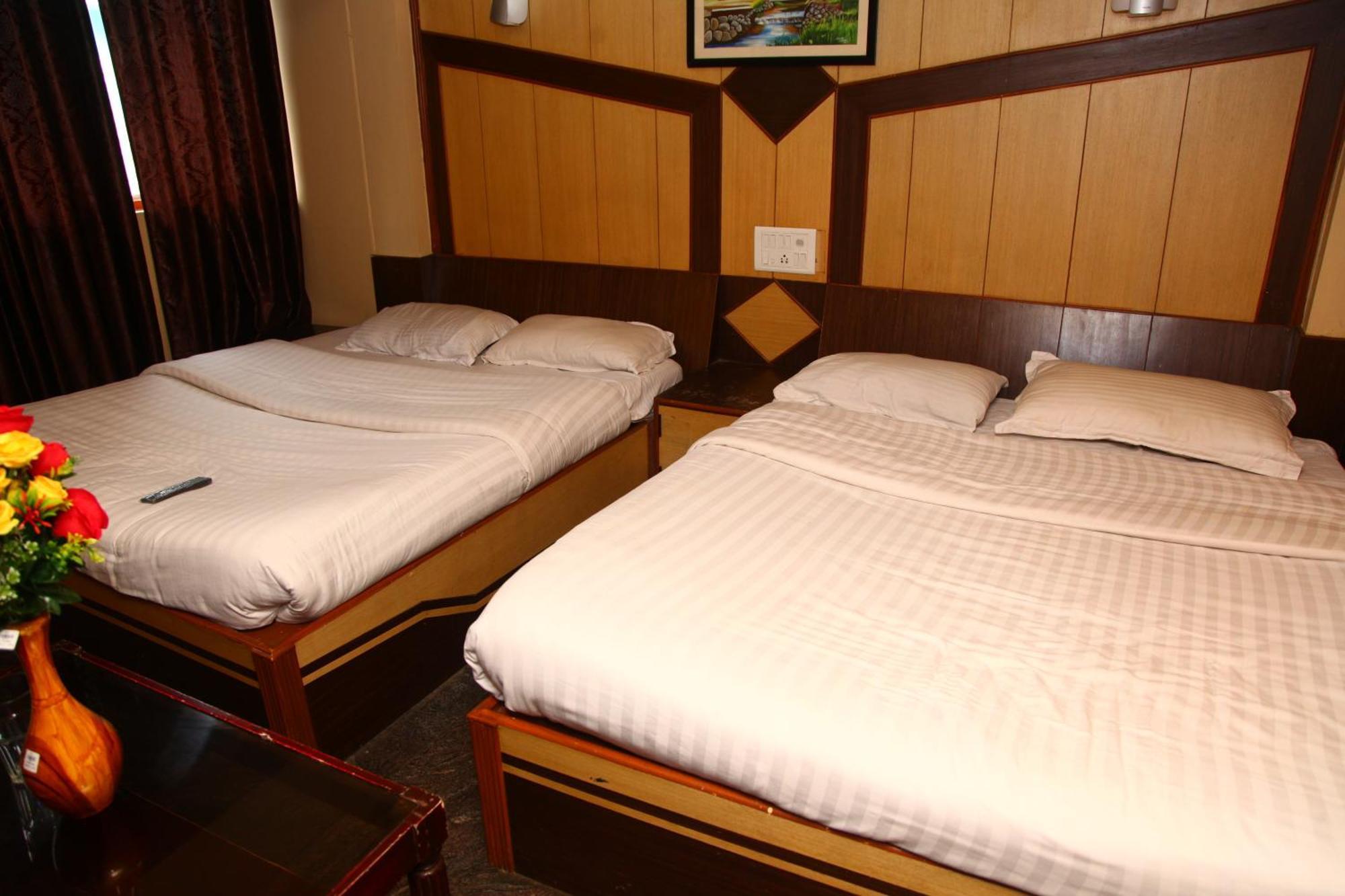 Shiv Shanthi Moorthi Hospitality Hotel *