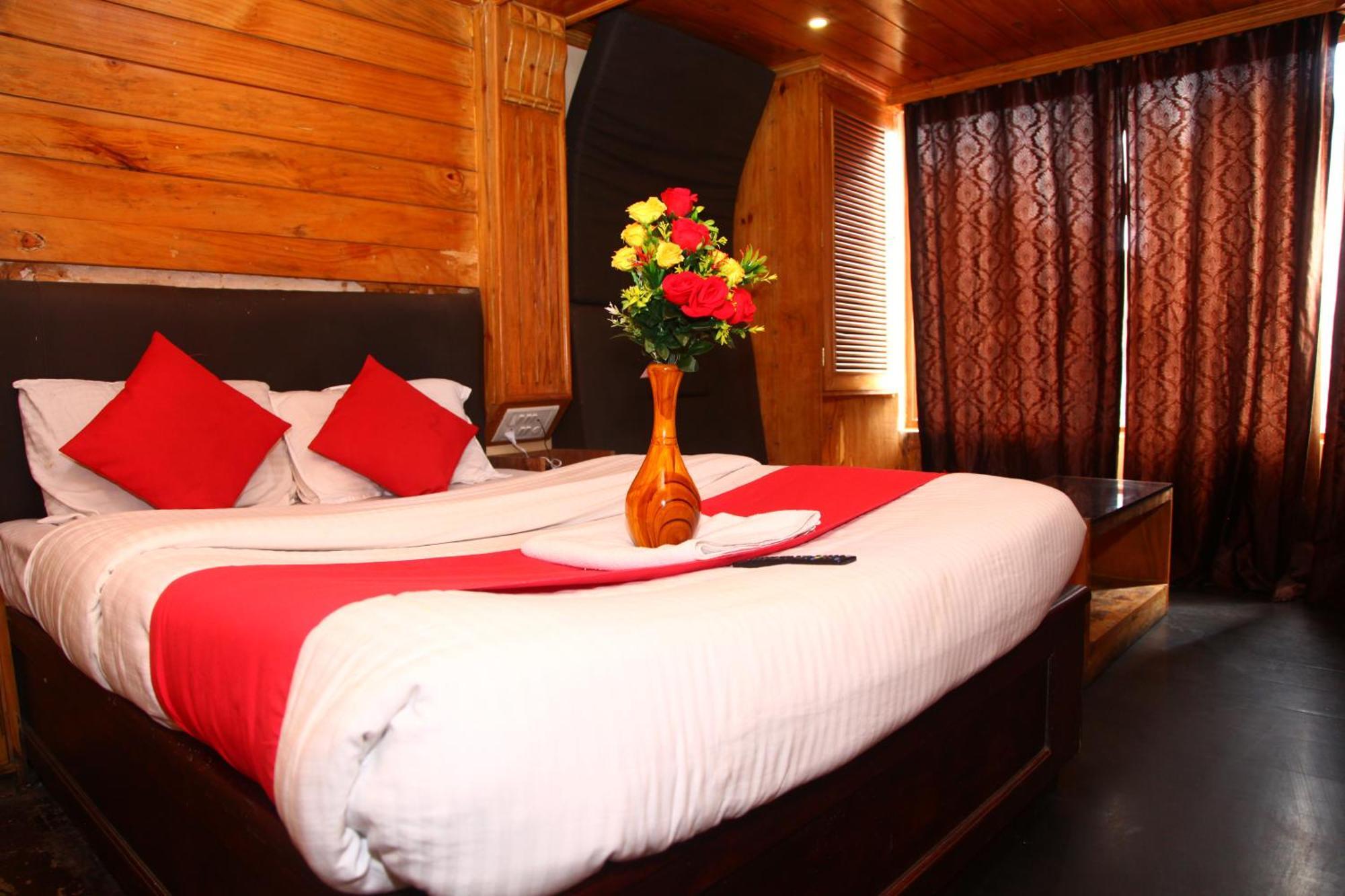 Shiv Shanthi Moorthi Hospitality Hotel