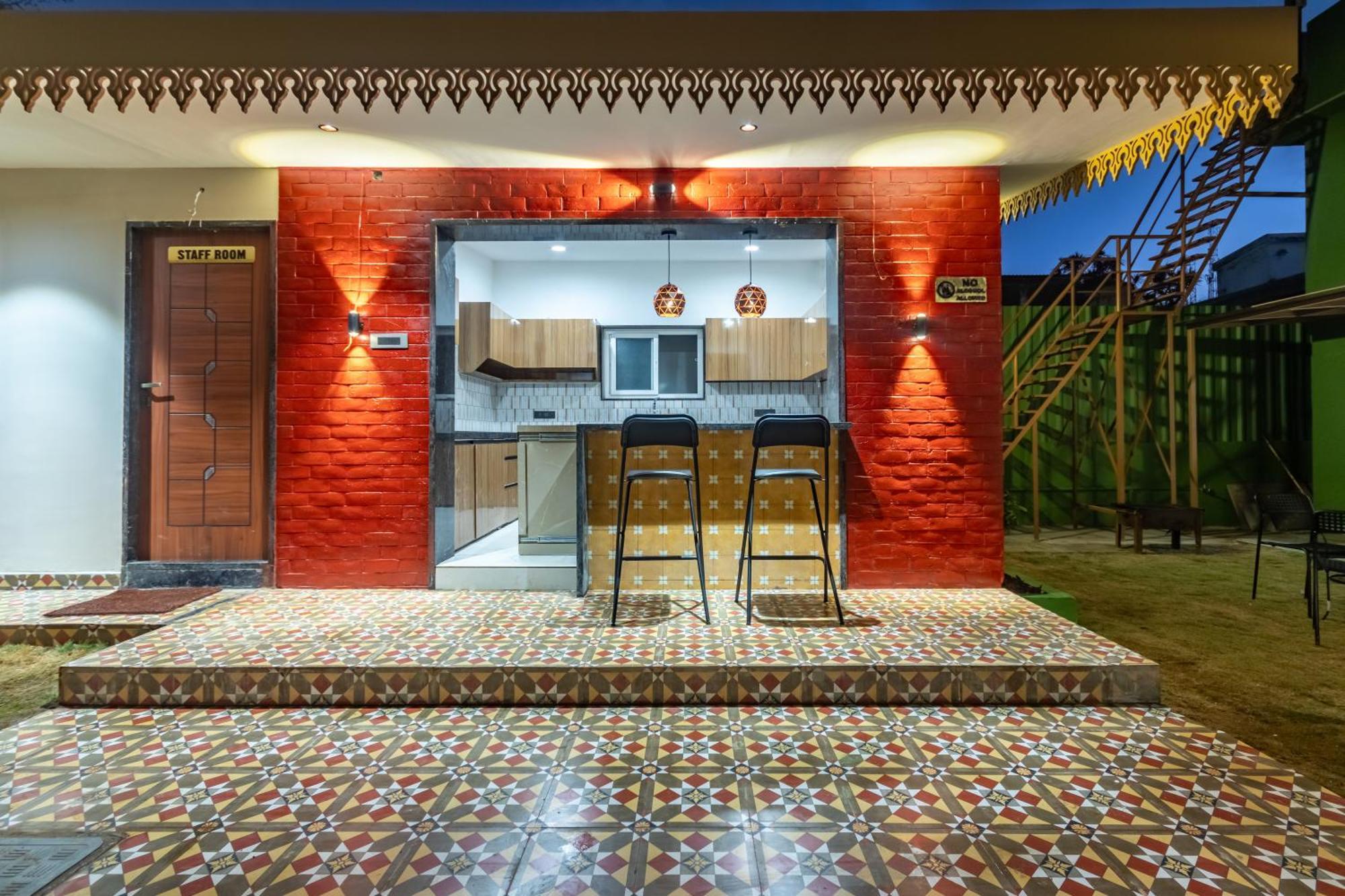 Euphoria Guest house *