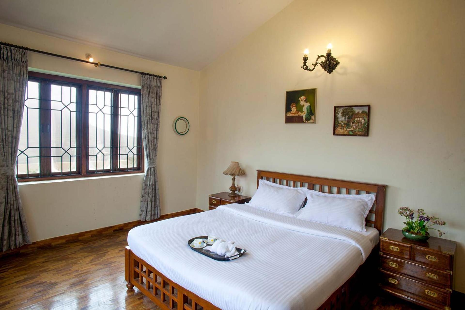 Away From - 2 - In Ooty, Lodge *