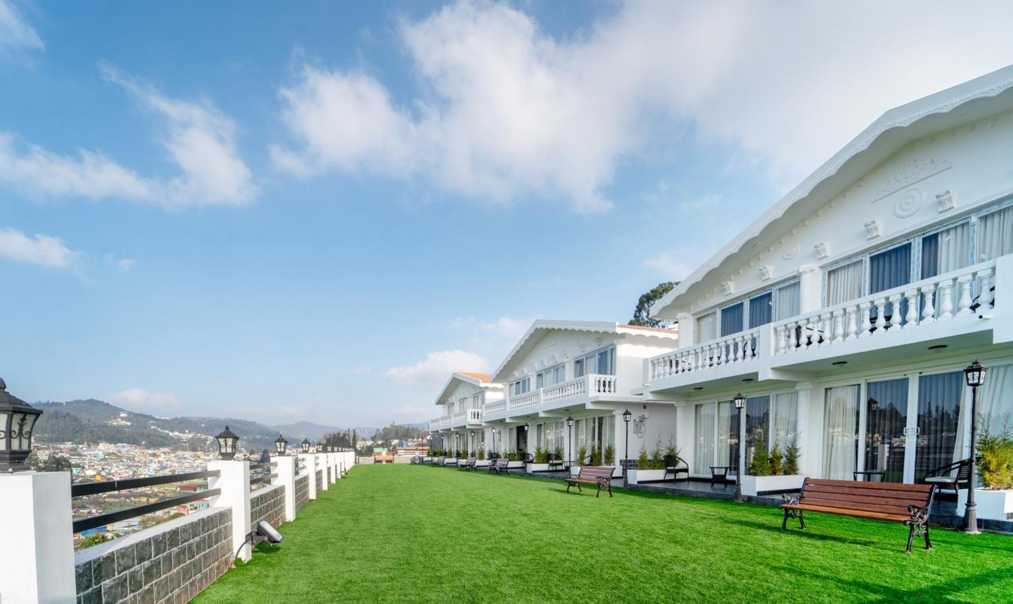 Treebo Skydale Premium Suites, 1500 Mtrs From 3* Ooty