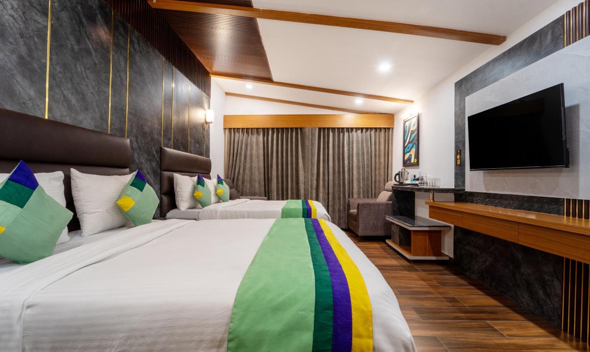 Treebo Skydale Premium Suites, 1500 Mtrs From 3*