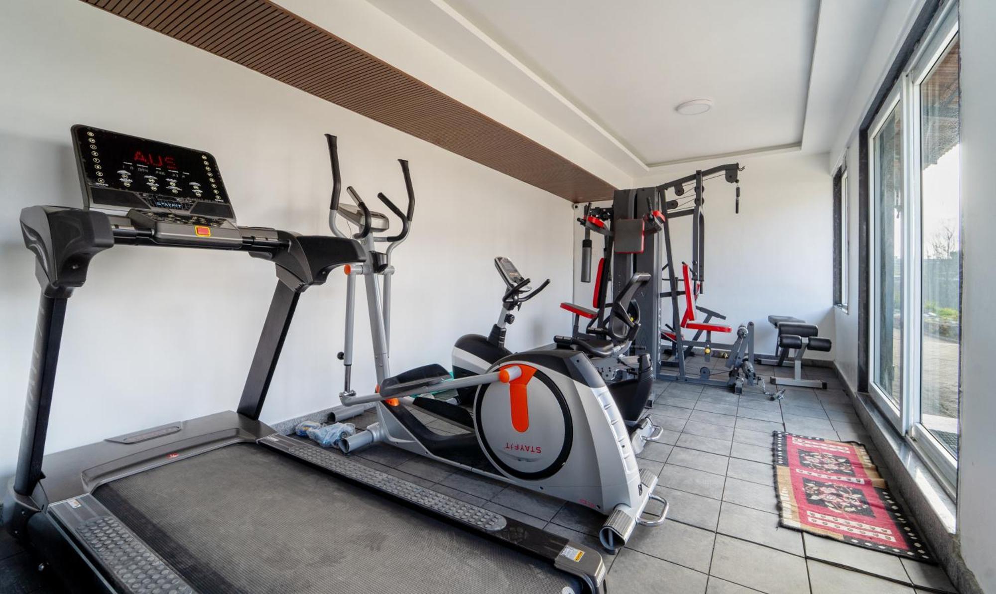 Treebo Skydale Premium Suites, 1500 Mtrs From