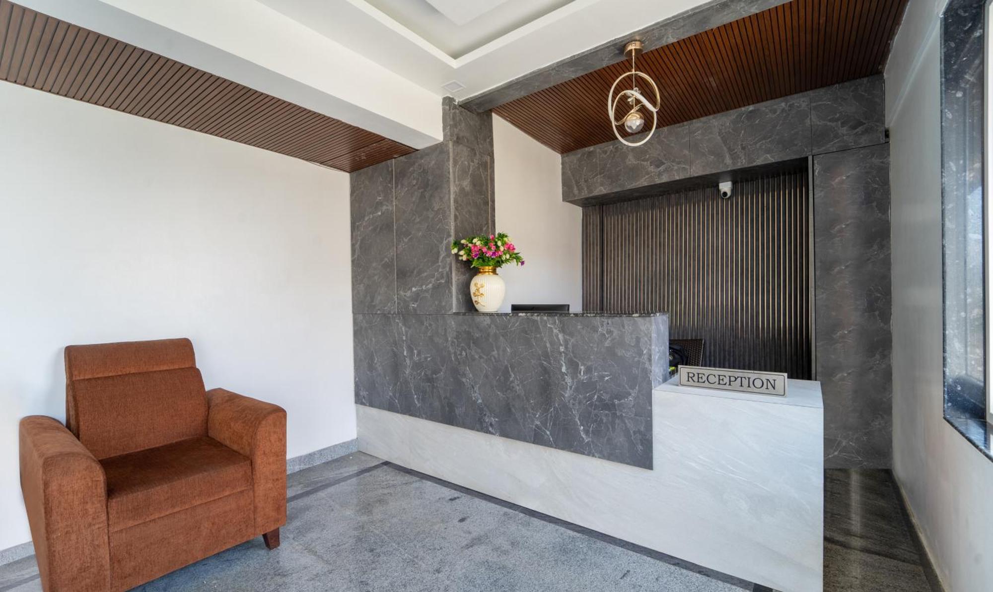 Hotel Treebo Skydale Premium Suites, 1500 Mtrs From
