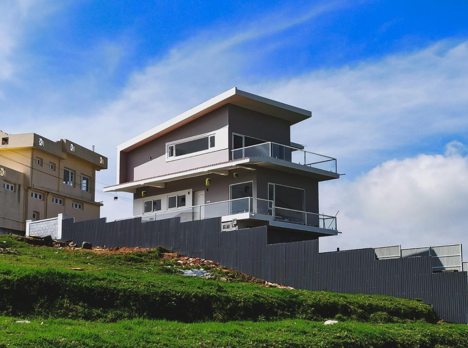 Villa Away From - 3 - Ooty, Entire 3bhk