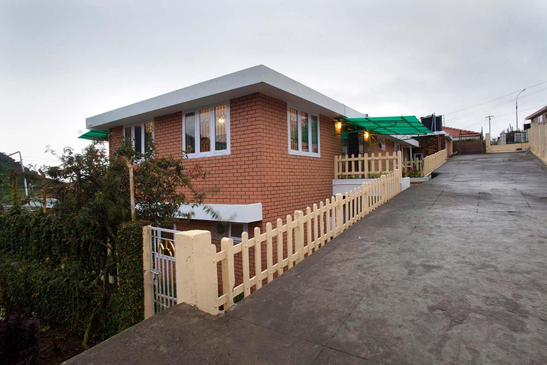 Away From - 2 - Ooty, Entire 4bhk Villa
