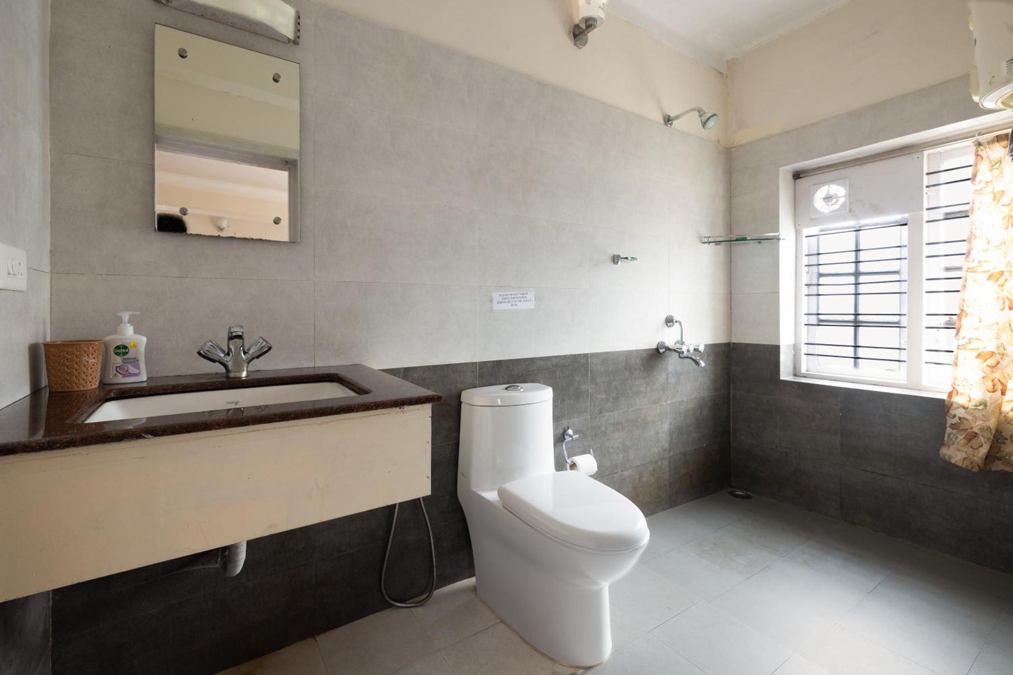 Colonels Homestay Ooty