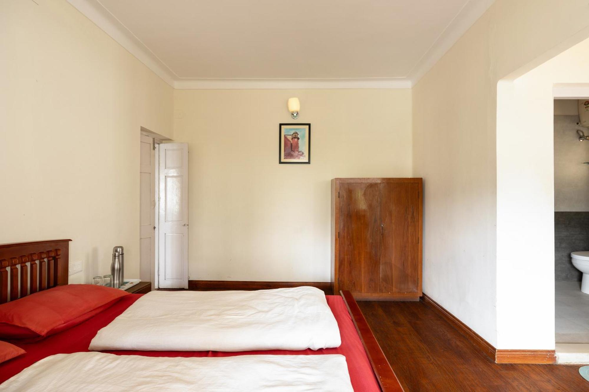 Colonels Homestay *