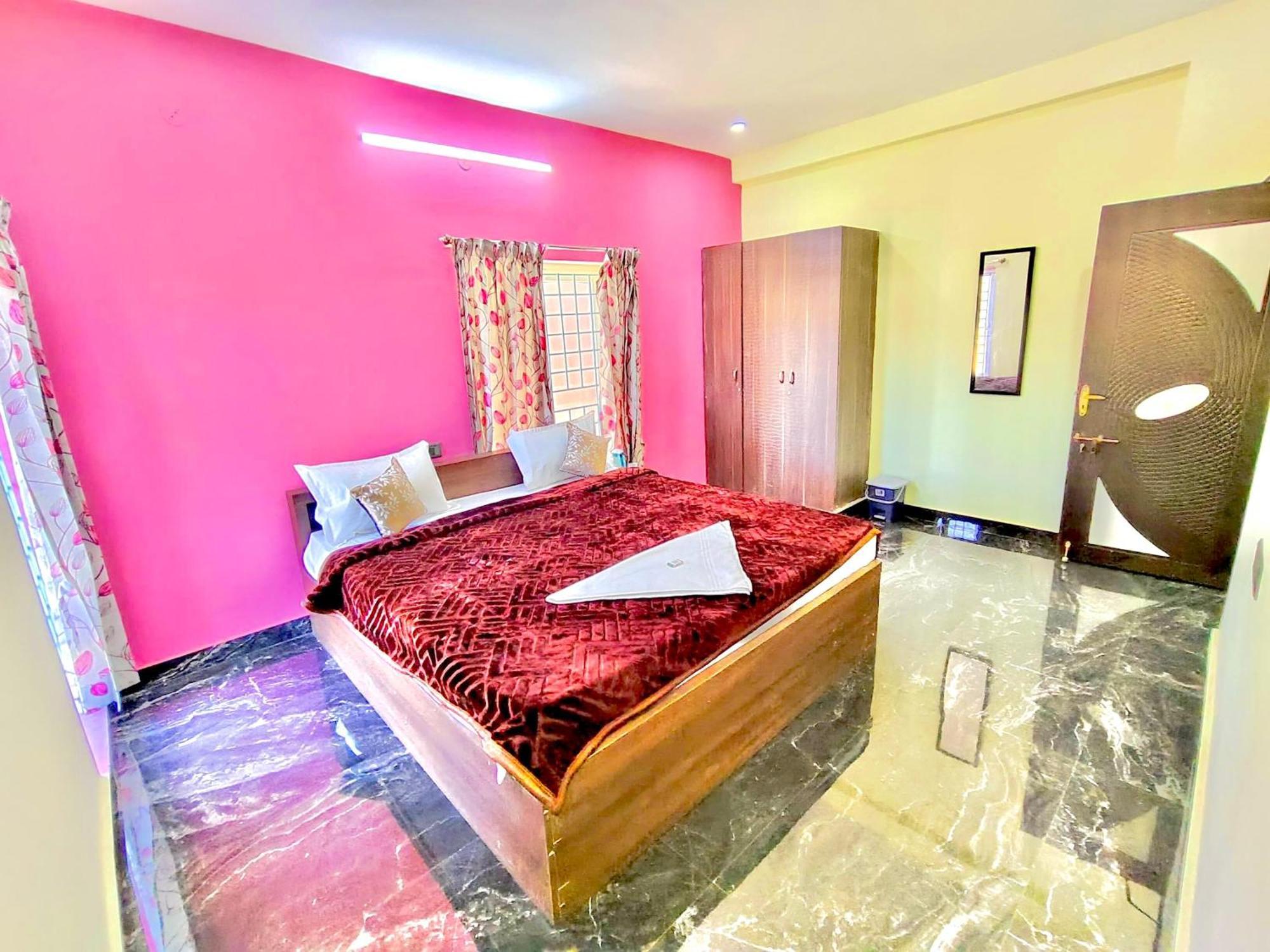 Ak Royal Homestay Ooty