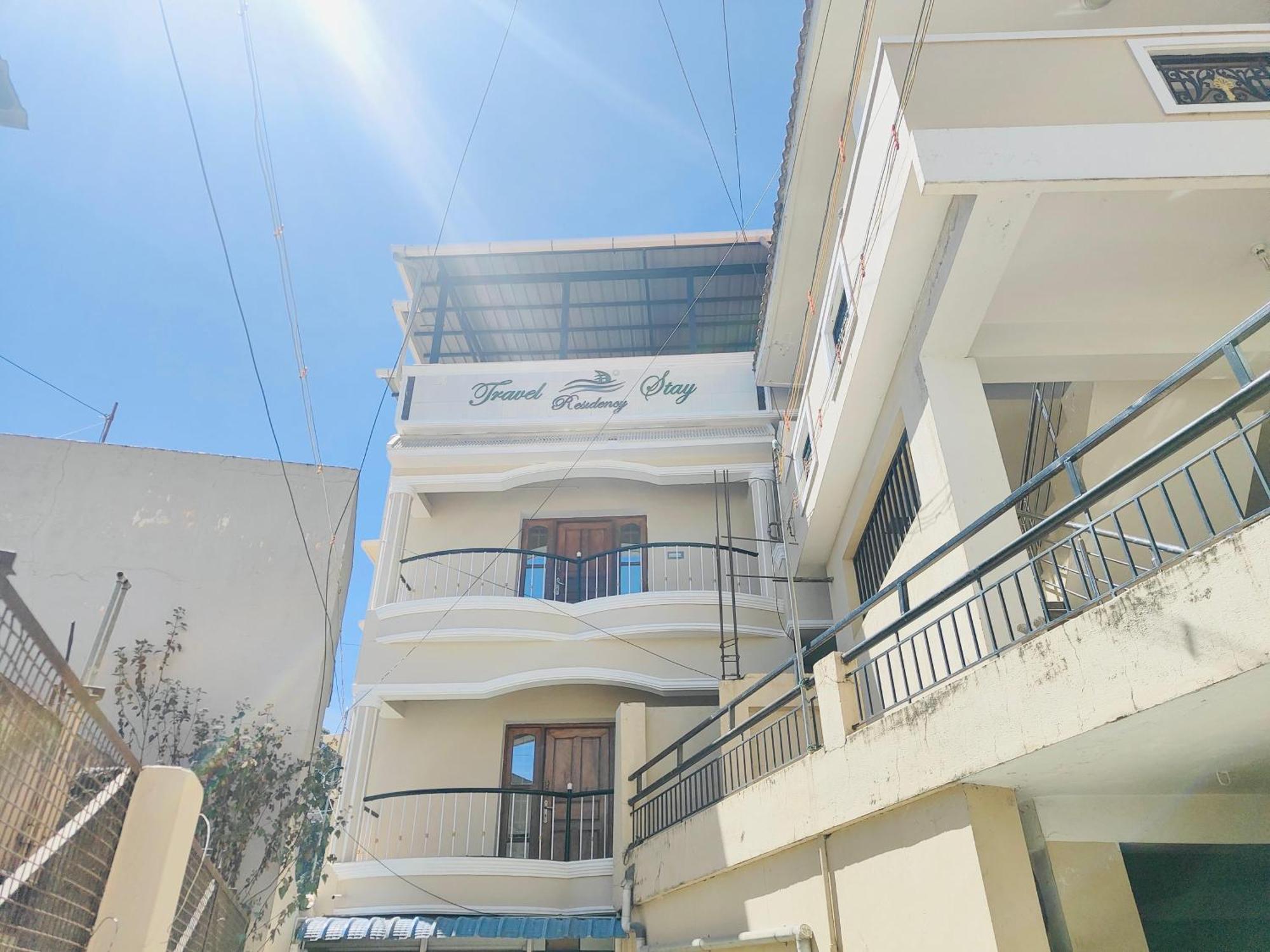Bed & Breakfast Travel &