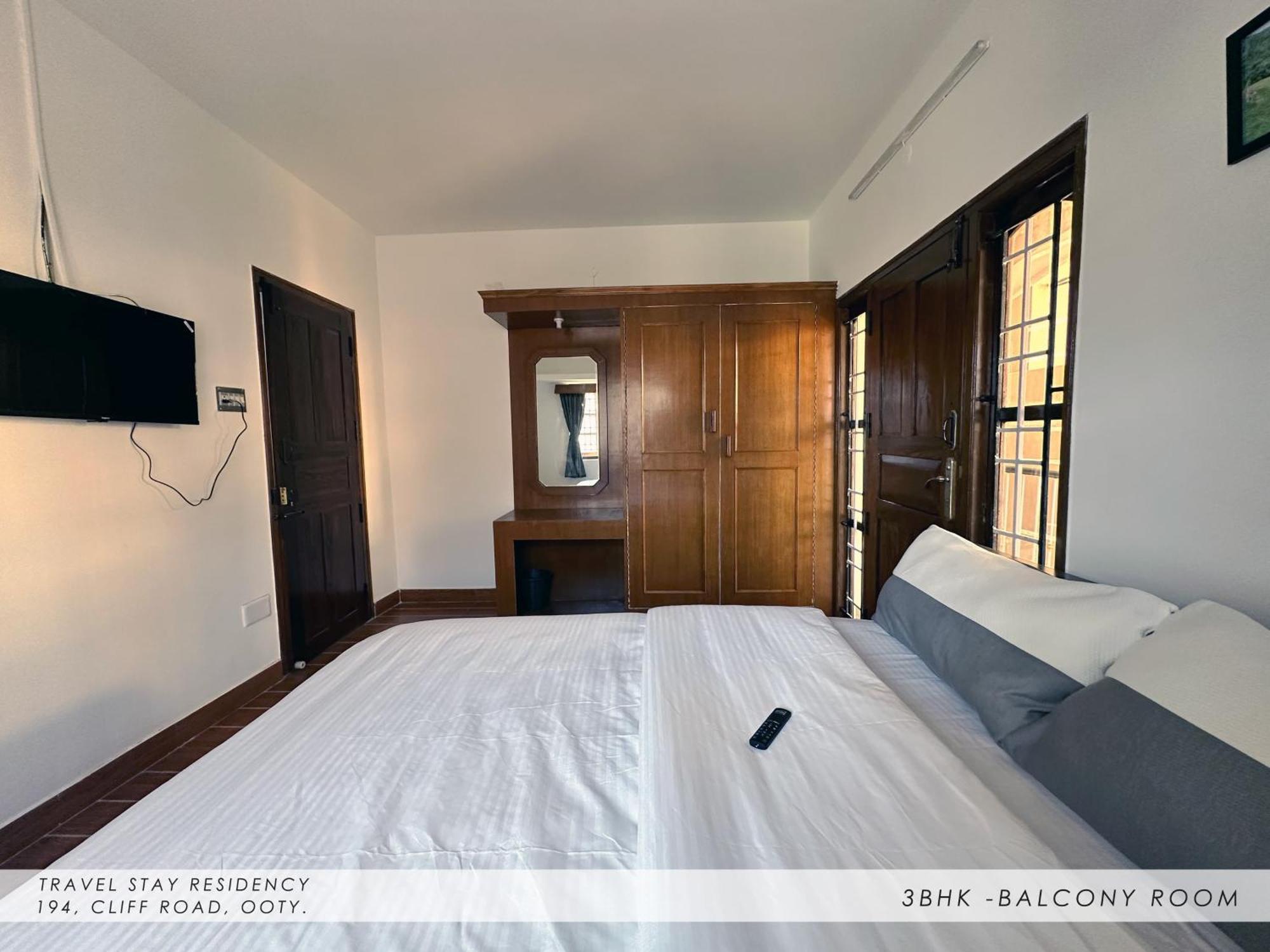 Bed & Breakfast Travel &
