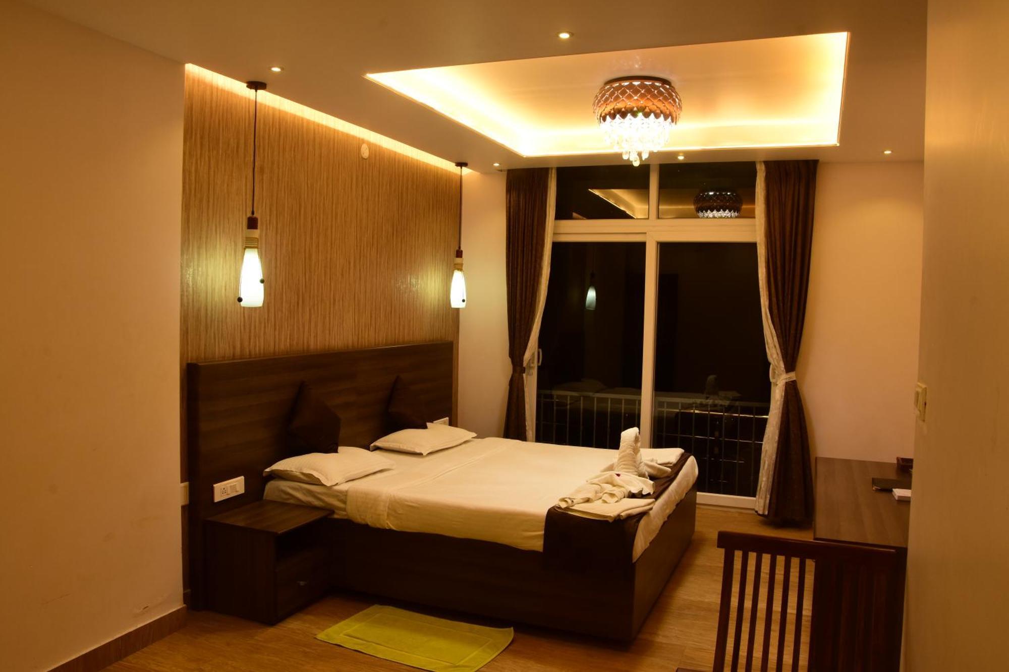 Vanam Holidays
