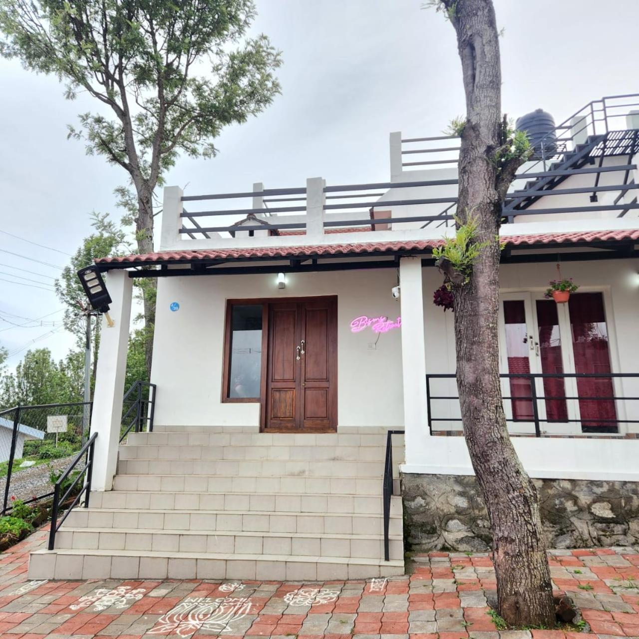 Bisons Retreat Villa *