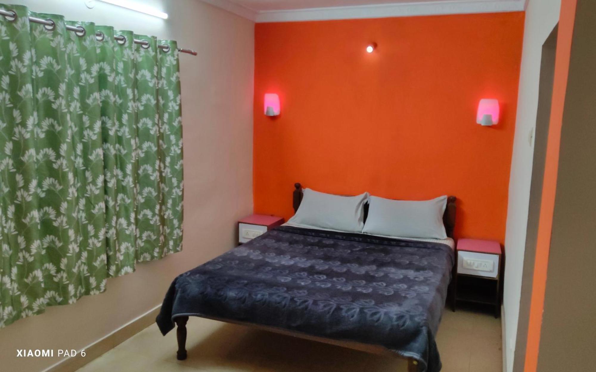 Pleasant Days & Balan Groups Hotel *