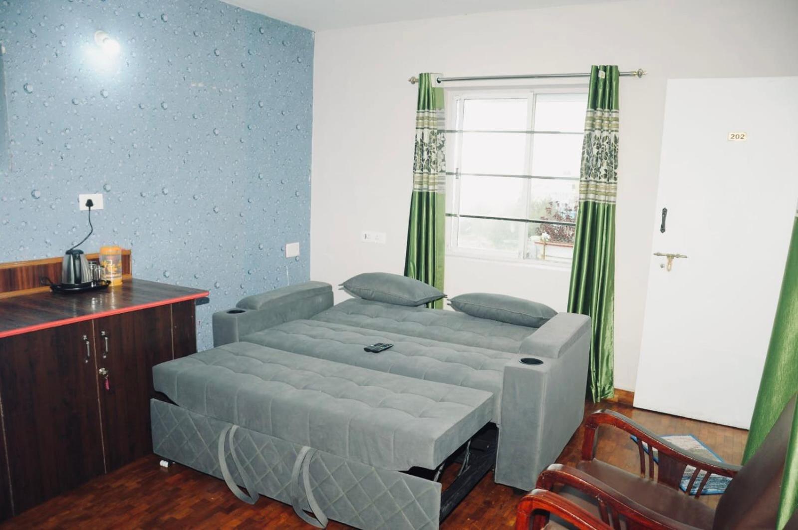 Rk White Castle Apartment *