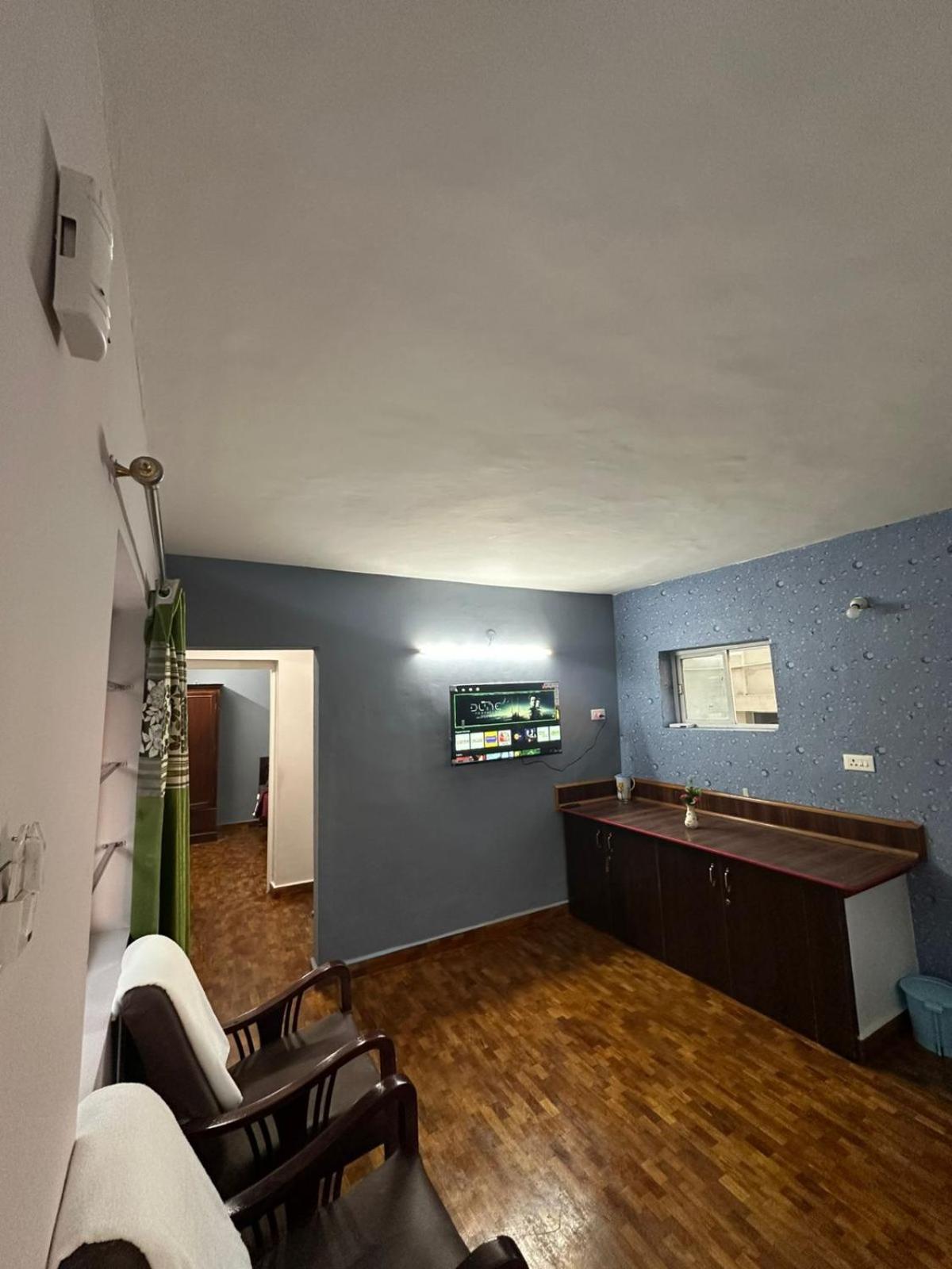 Rk White Castle Apartment *