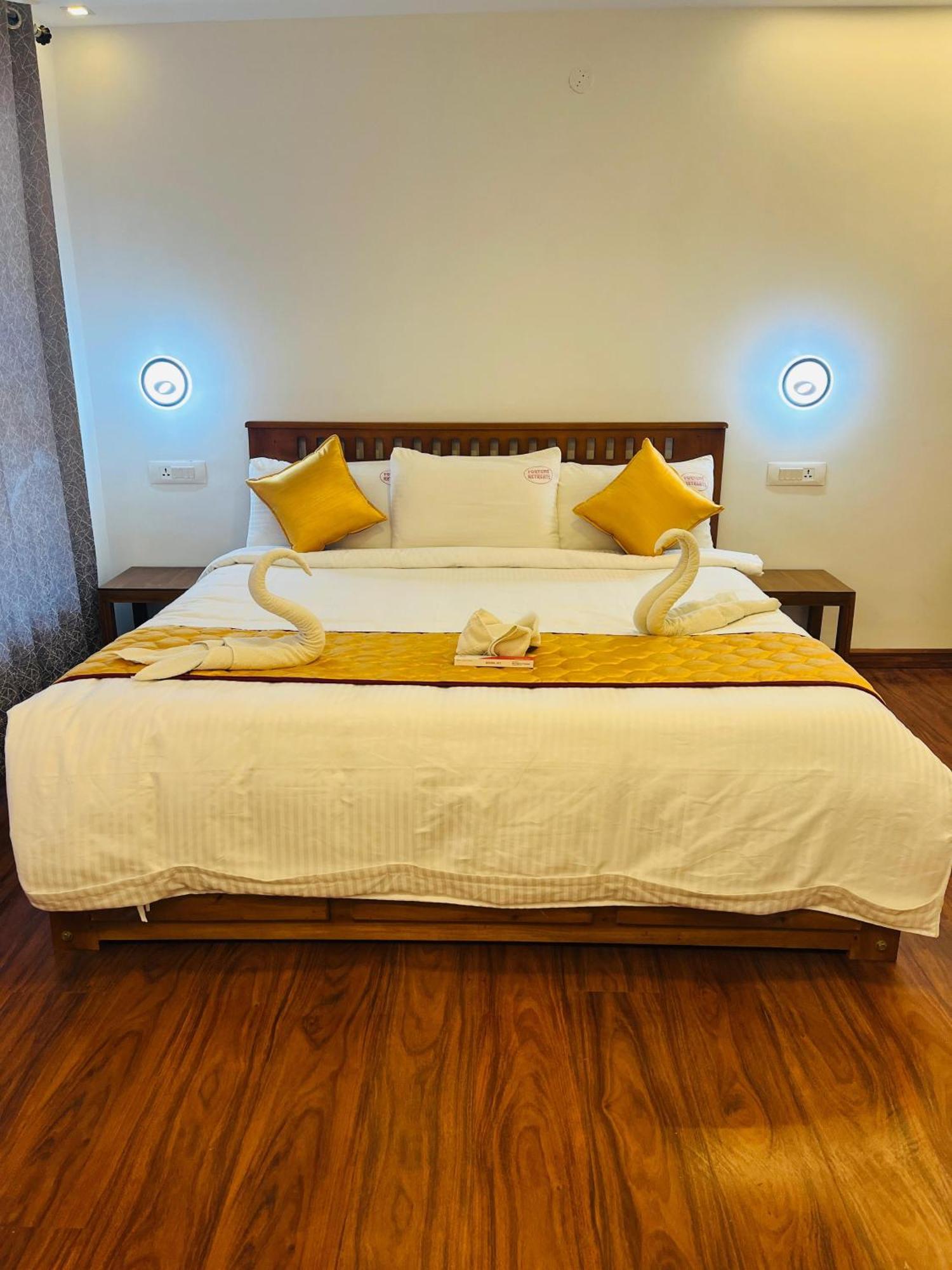 Fortune Retreats Resort 3*