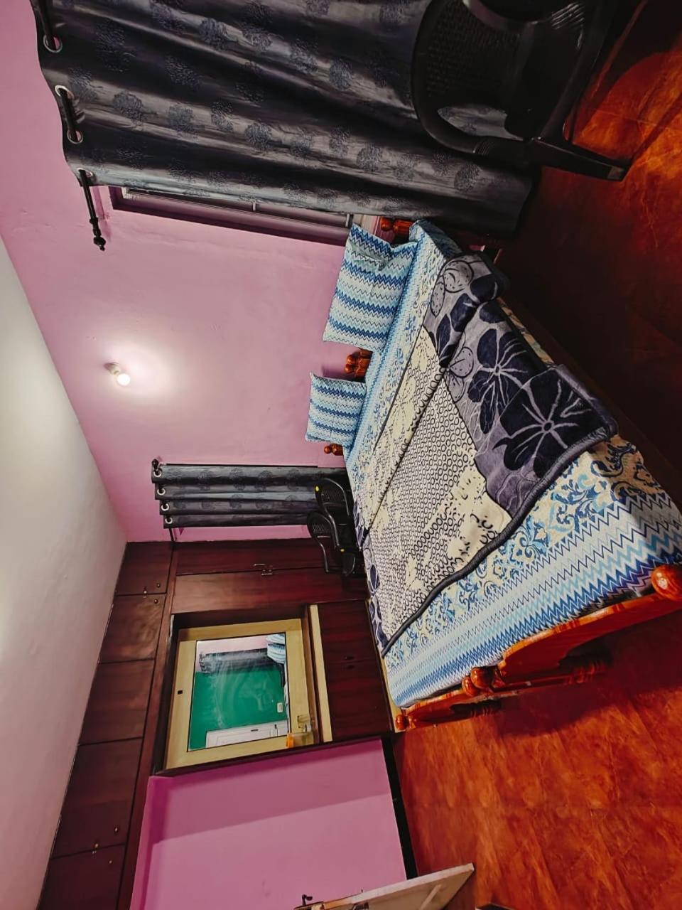 Lakshmi Hotel