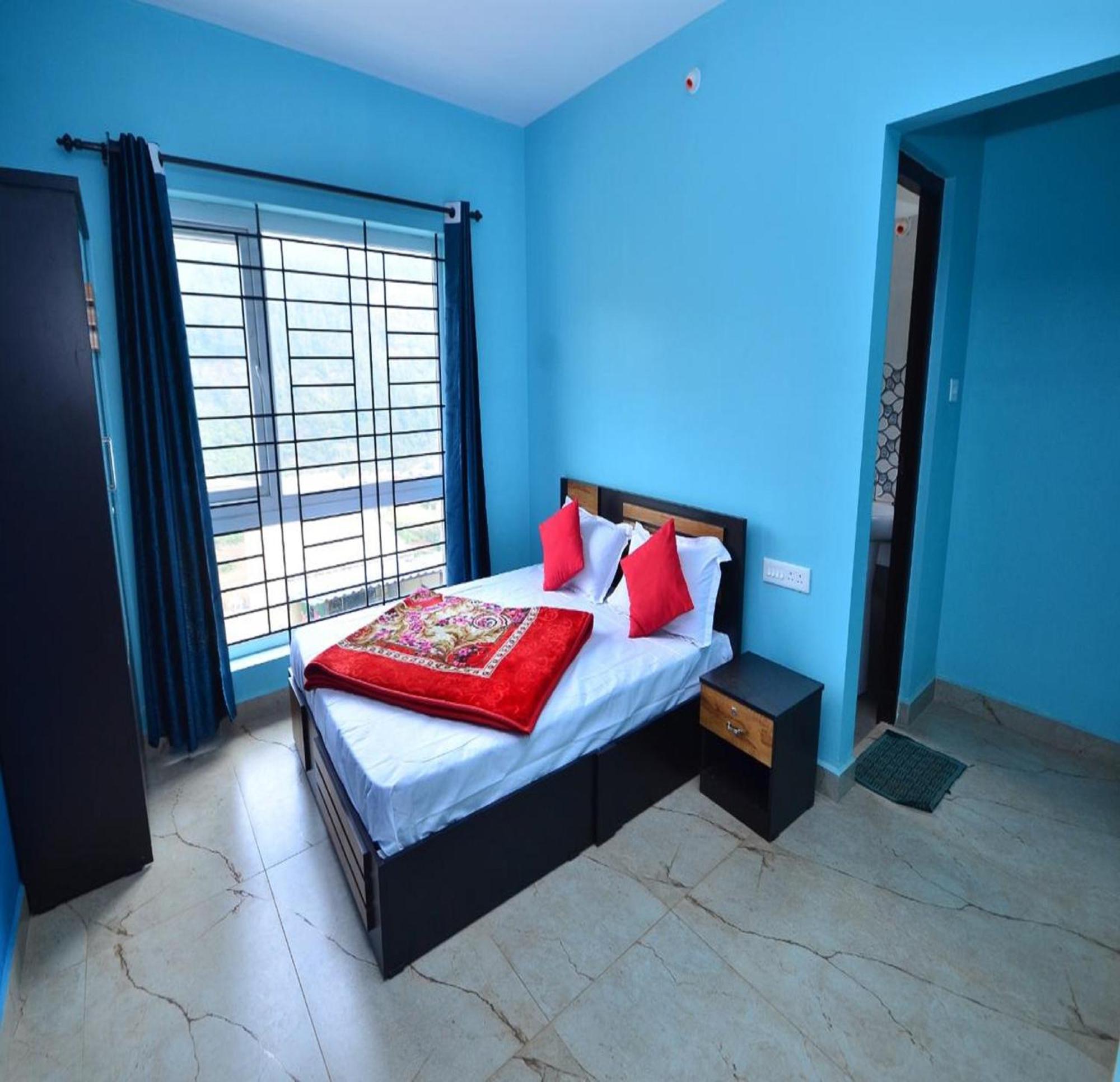 Estay Tiger Hills Hotel 2*