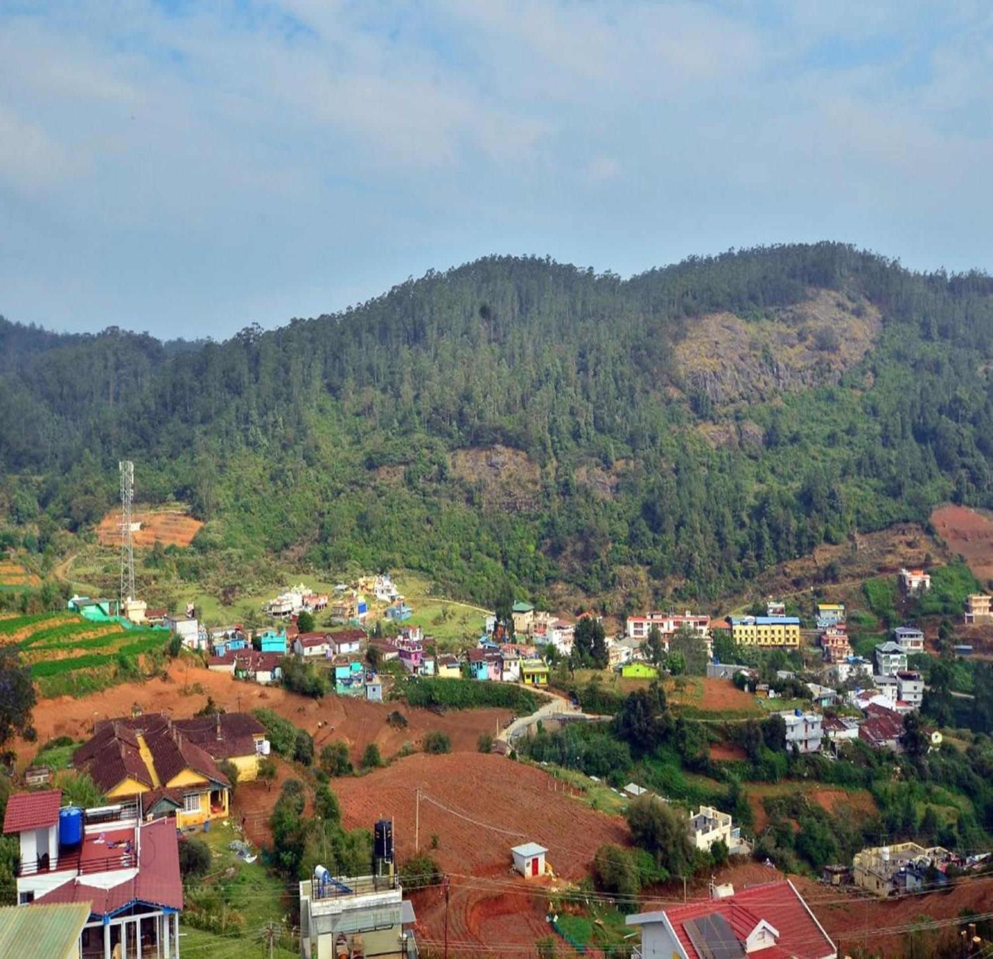 Estay Tiger Hills Hotel