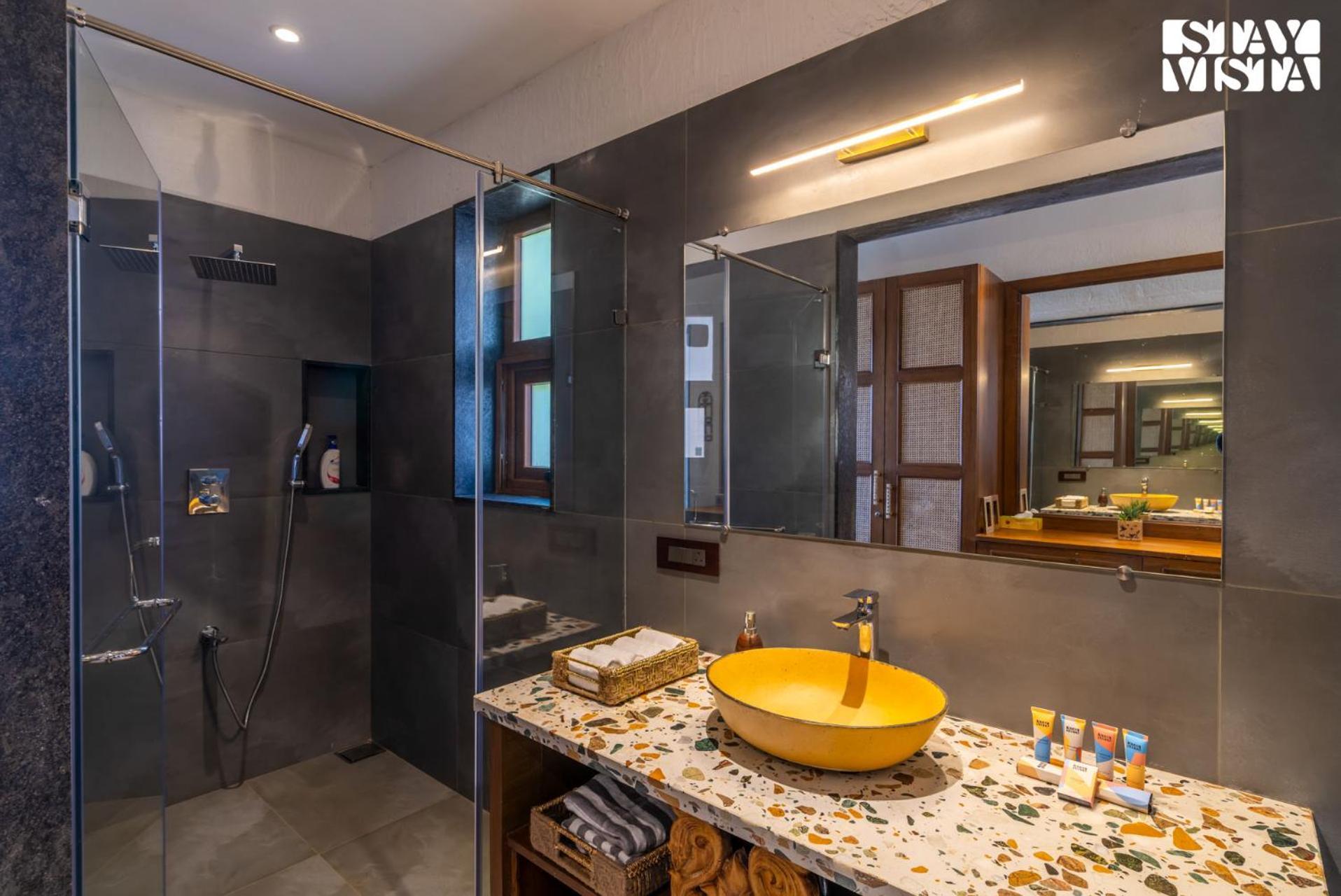 Stayvista At Under The Stars Lovedale Villa *
