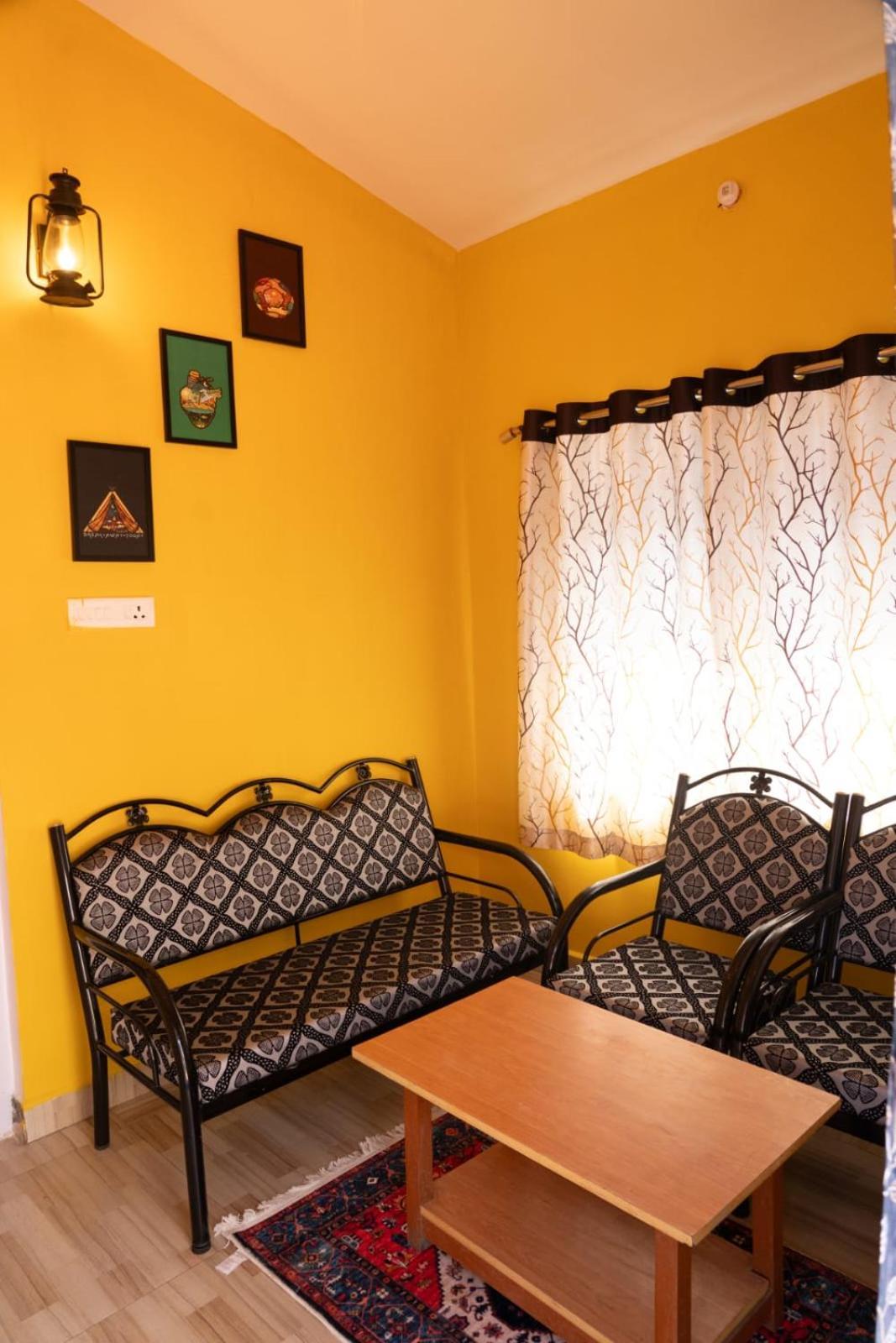 Retro Radiance Aparthotel Ooty