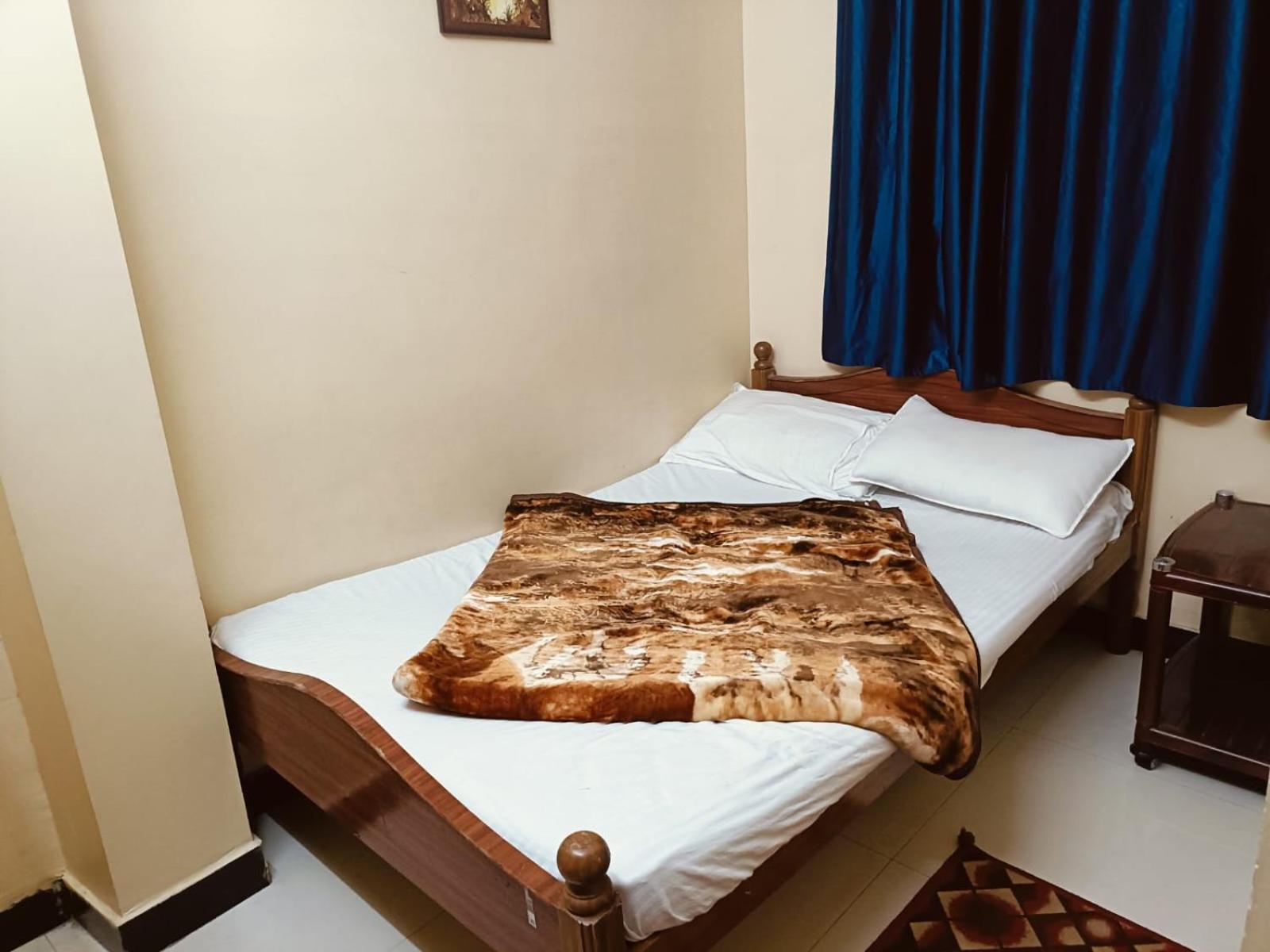 Hotel Yamuna Residency By Hrs